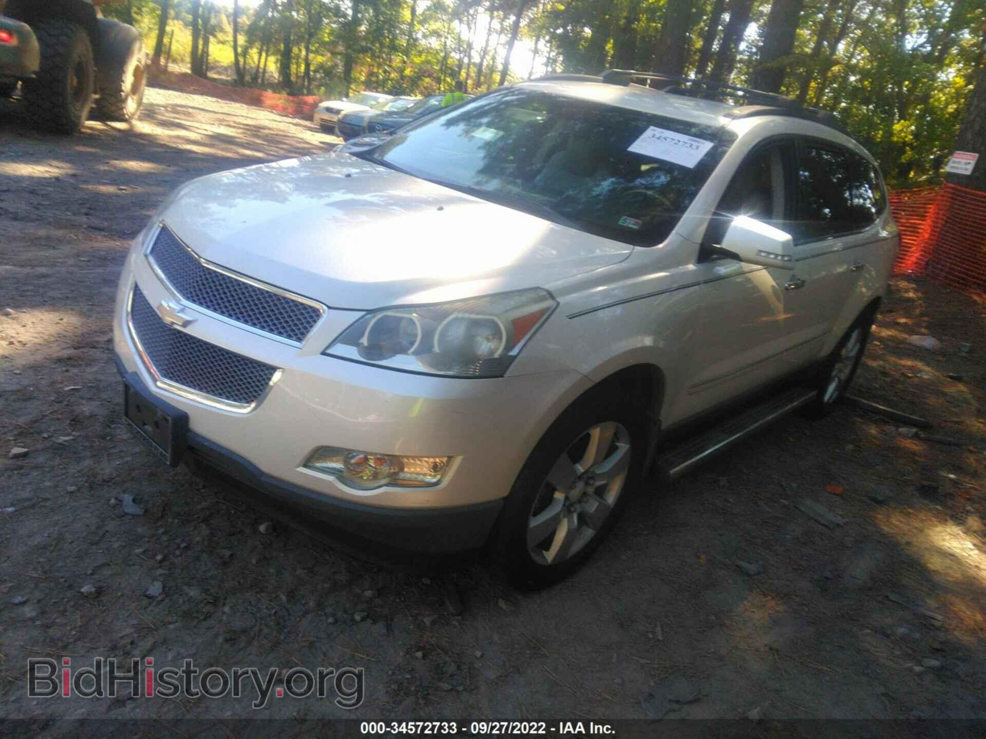 2012 CHEVROLET TRAVERSE - VIN: 1GNKRLED8CJ169247 - Фото 2