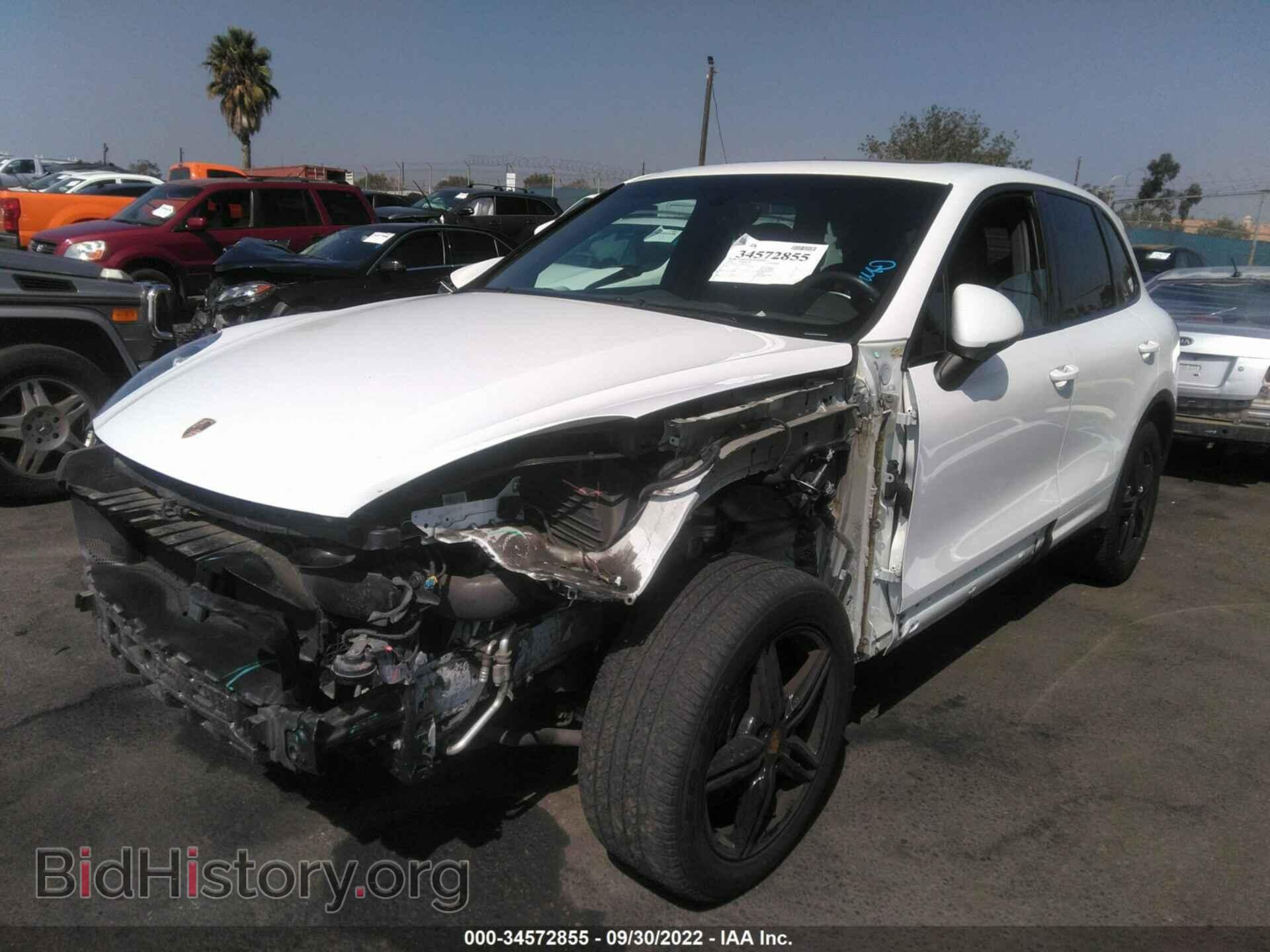 2018 PORSCHE CAYENNE - VIN: WP1AA2A25JKA04126 - Фото 2