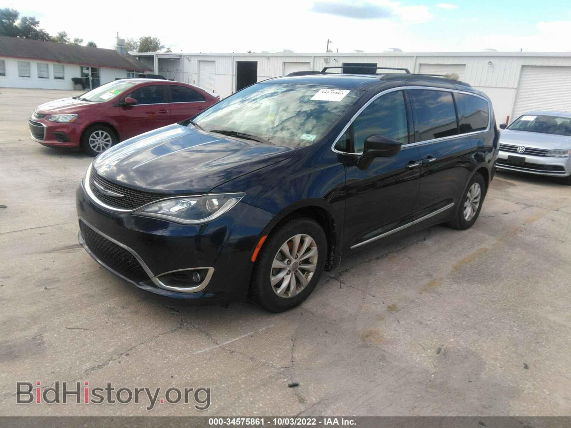 2017 CHRYSLER PACIFICA - VIN: 2C4RC1BG7HR653988 - Фото 2