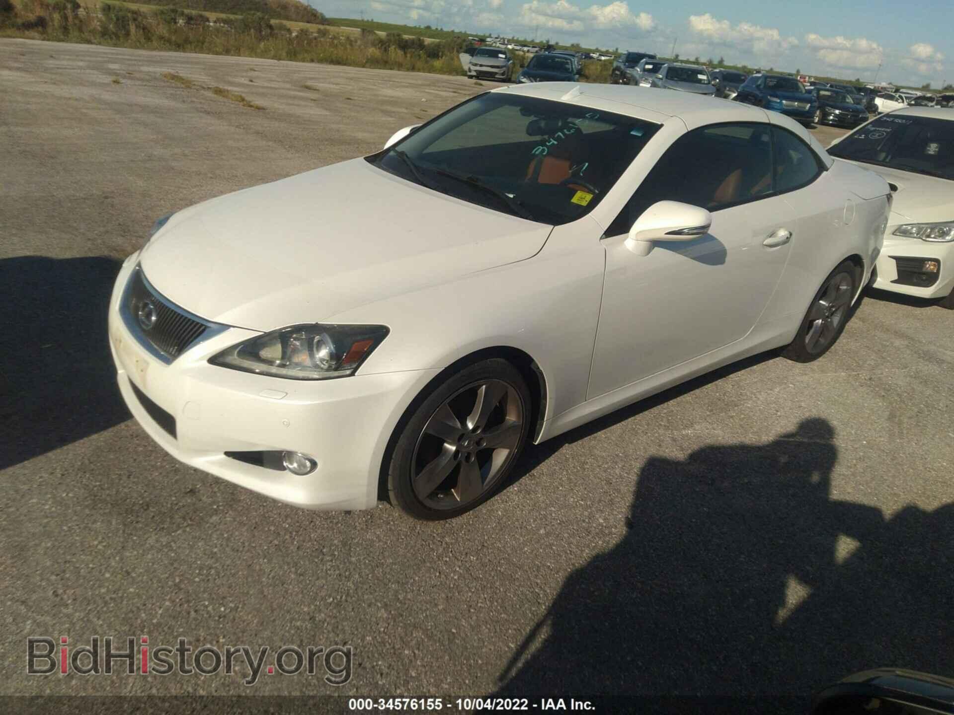 2011 LEXUS IS 250C - VIN: JTHFF2C2XB2515501 - Photo 2