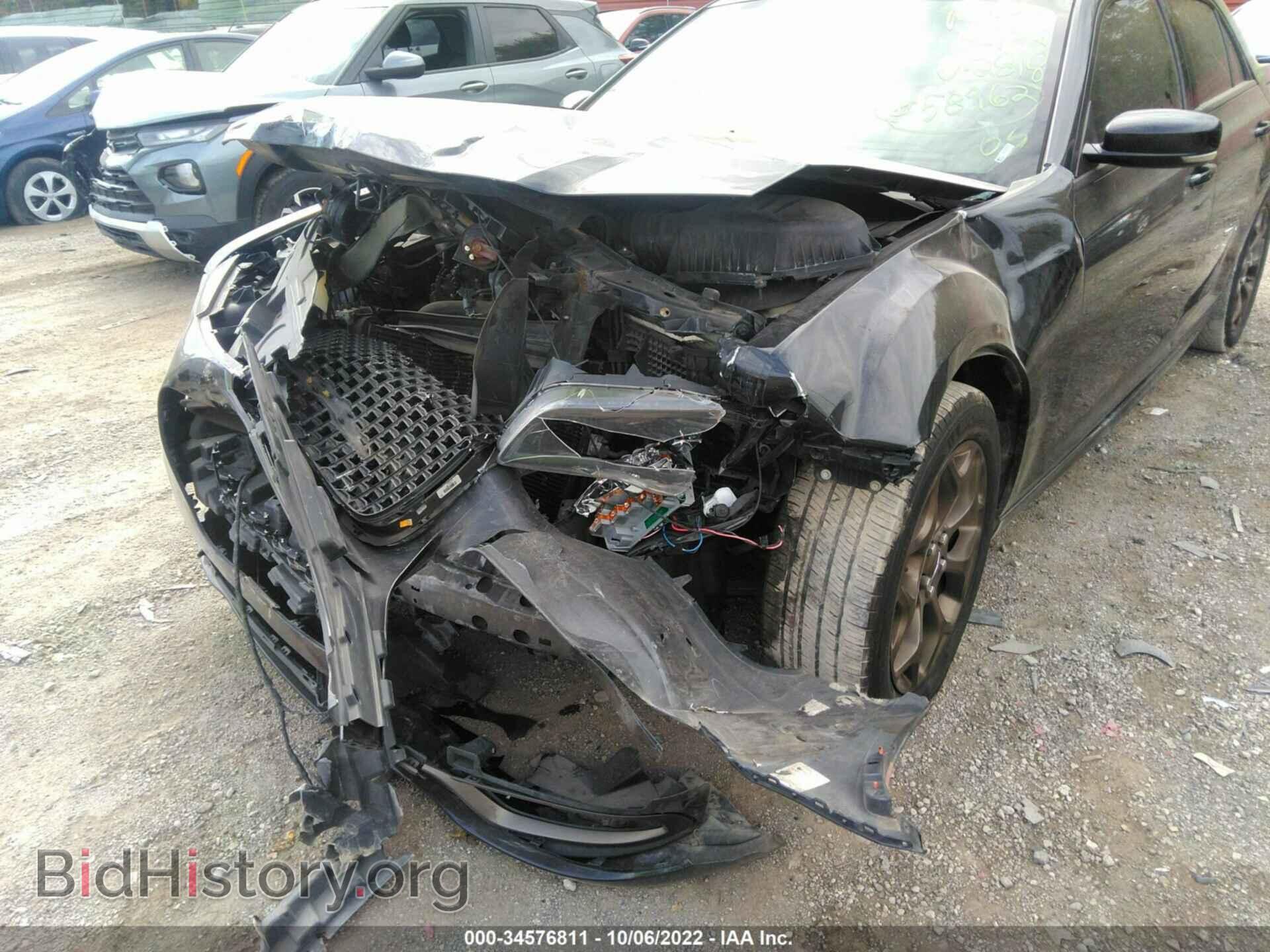 2016 CHRYSLER 300 - VIN: 2C3CCAGG1GH282818 - Фото 6