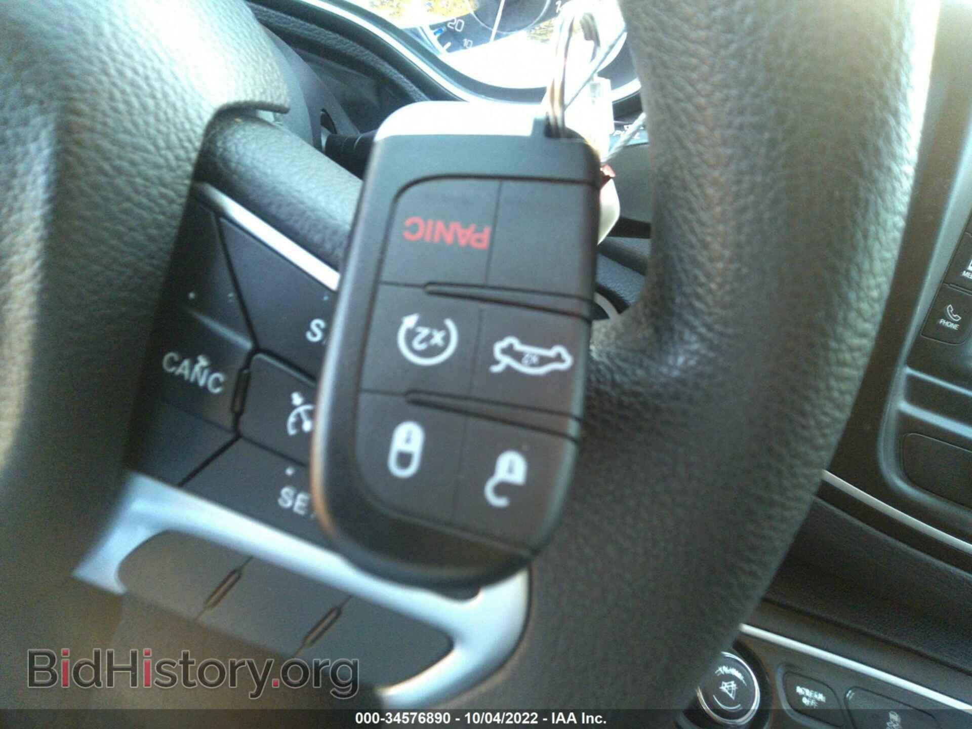 2016 CHRYSLER 200 - VIN: 1C3CCCAB4GN149695 - Photo 11