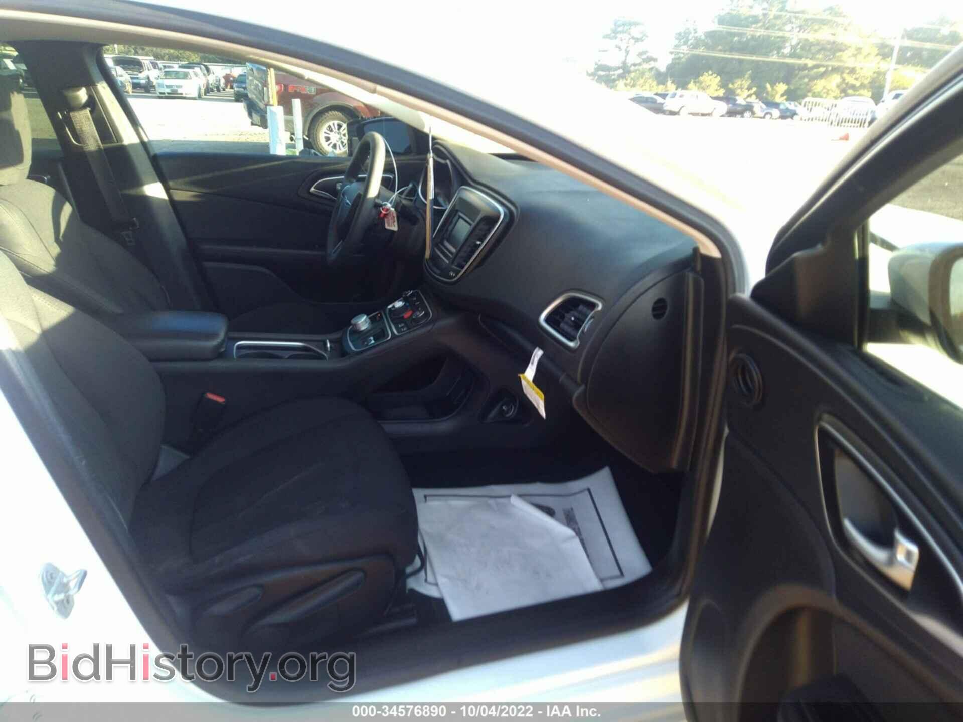2016 CHRYSLER 200 - VIN: 1C3CCCAB4GN149695 - Photo 5