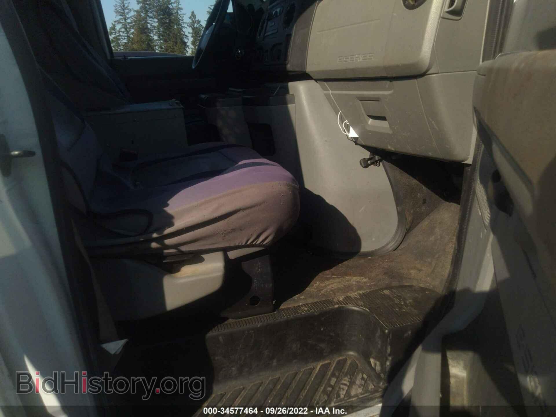 2010 FORD ECONOLINE CARGO VAN - VIN: 1FTNE1EW7ADA10237 - Фото 5