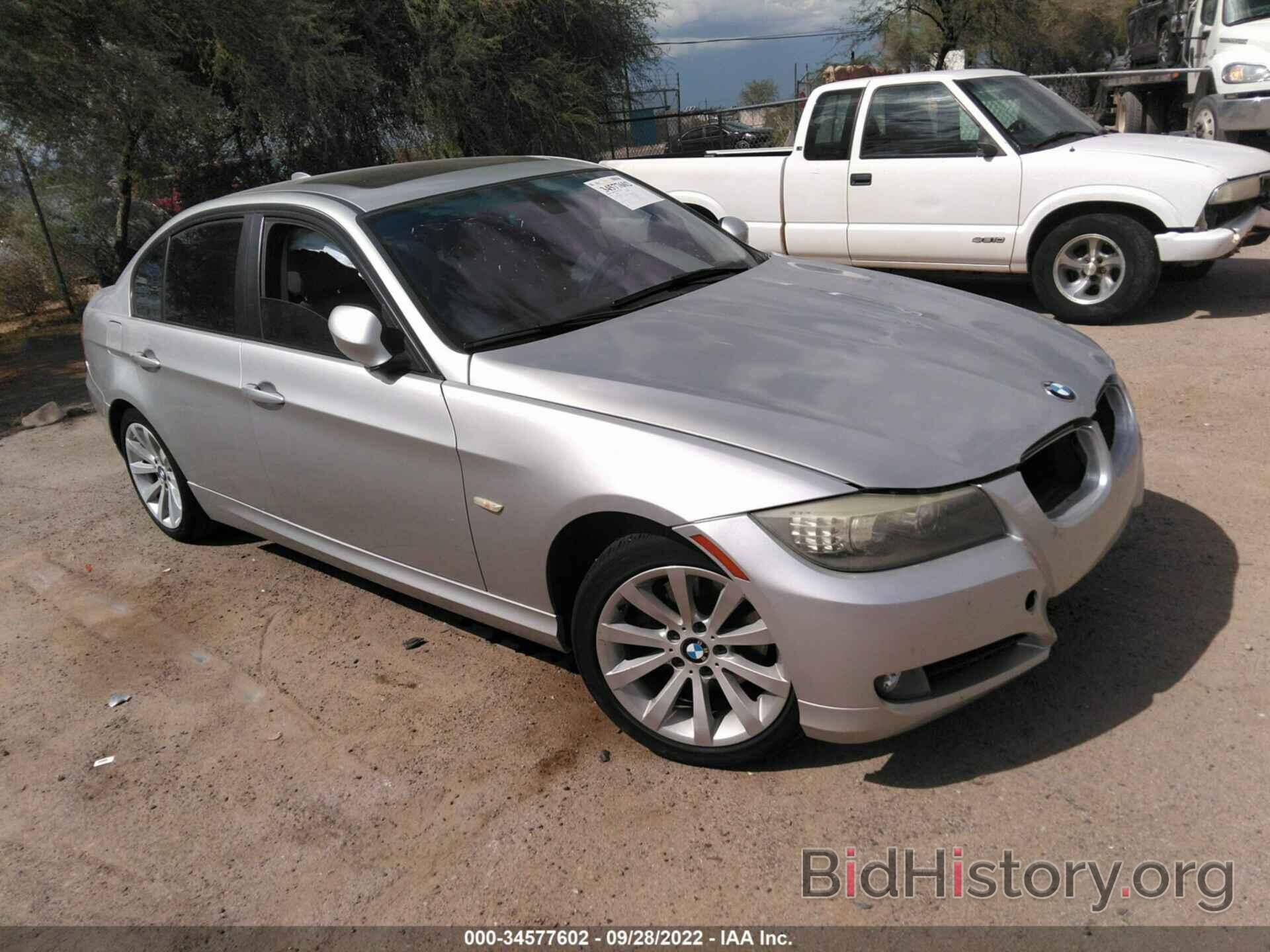 Photo WBAPH7C59BE675033 - BMW 3 SERIES 2011