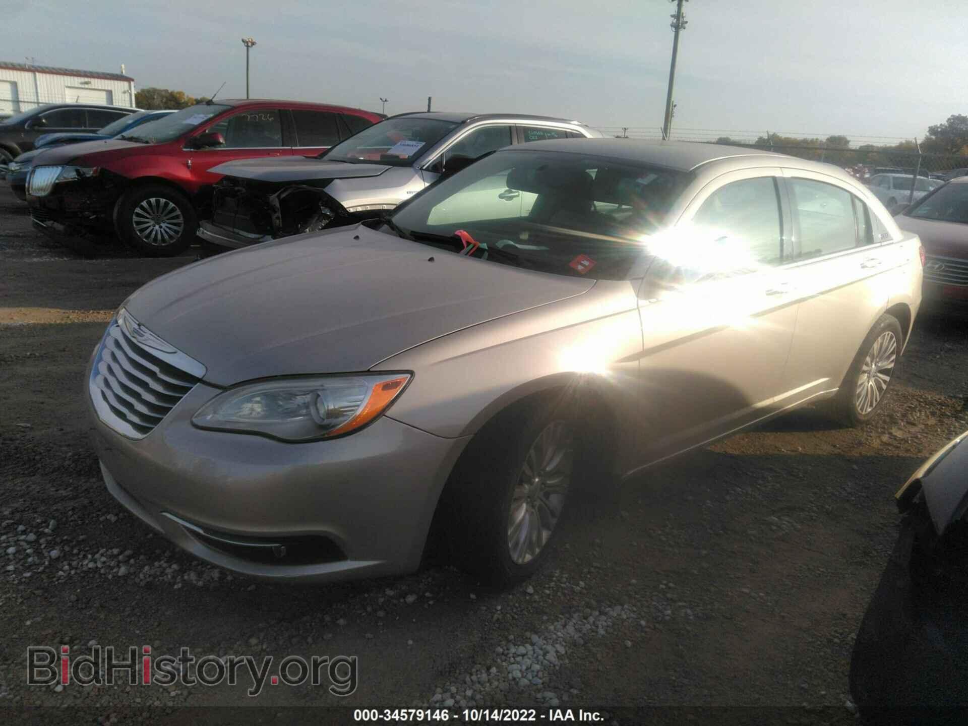 2013 CHRYSLER 200 - VIN: 1C3CCBCG1DN684532 - Photo 2