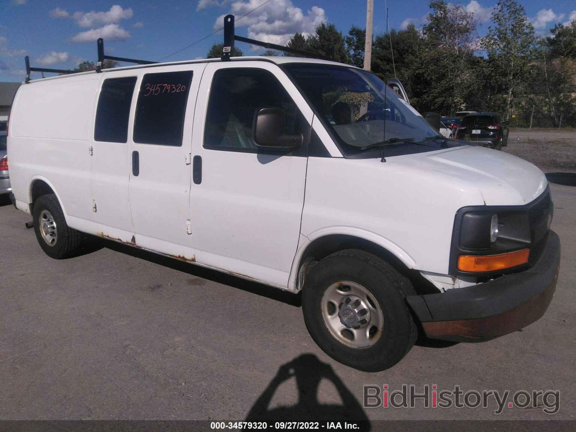 Photo 1GCZGUCA7B1116890 - CHEVROLET EXPRESS CARGO VAN 2011