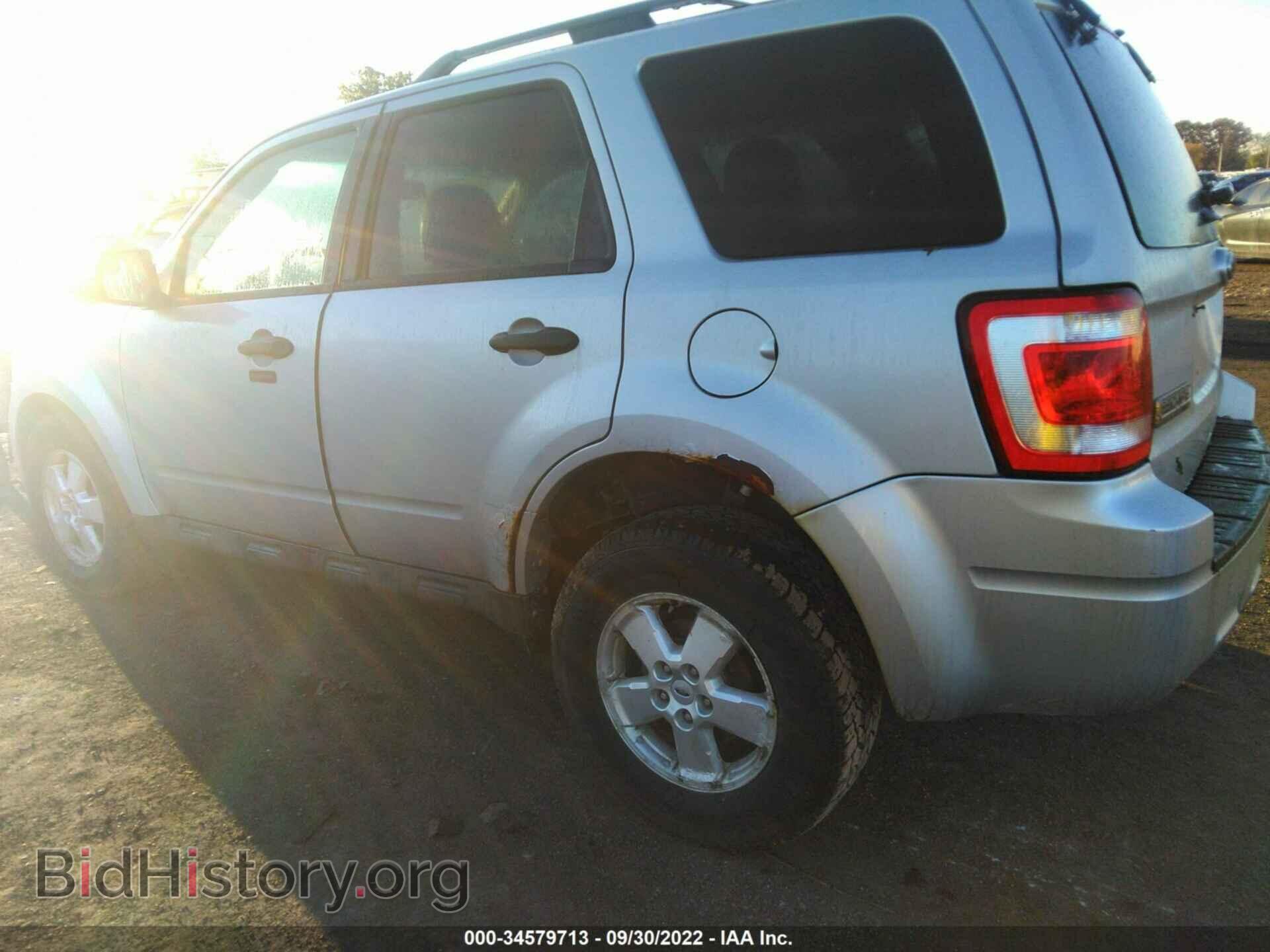 2011 FORD ESCAPE - VIN: 1FMCU9D73BKC17154 - Фото 3
