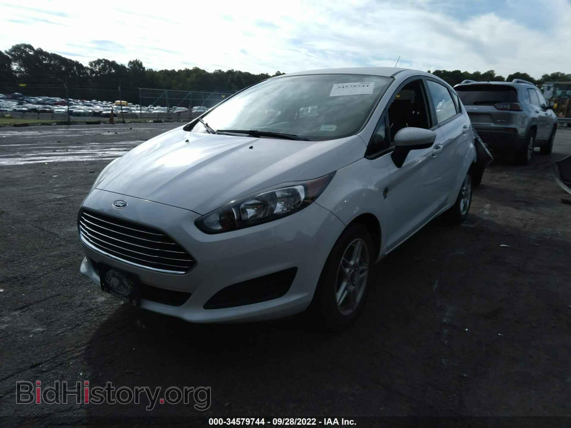 2017 FORD FIESTA - VIN: 3FADP4EJ9HM113532 - Фото 2