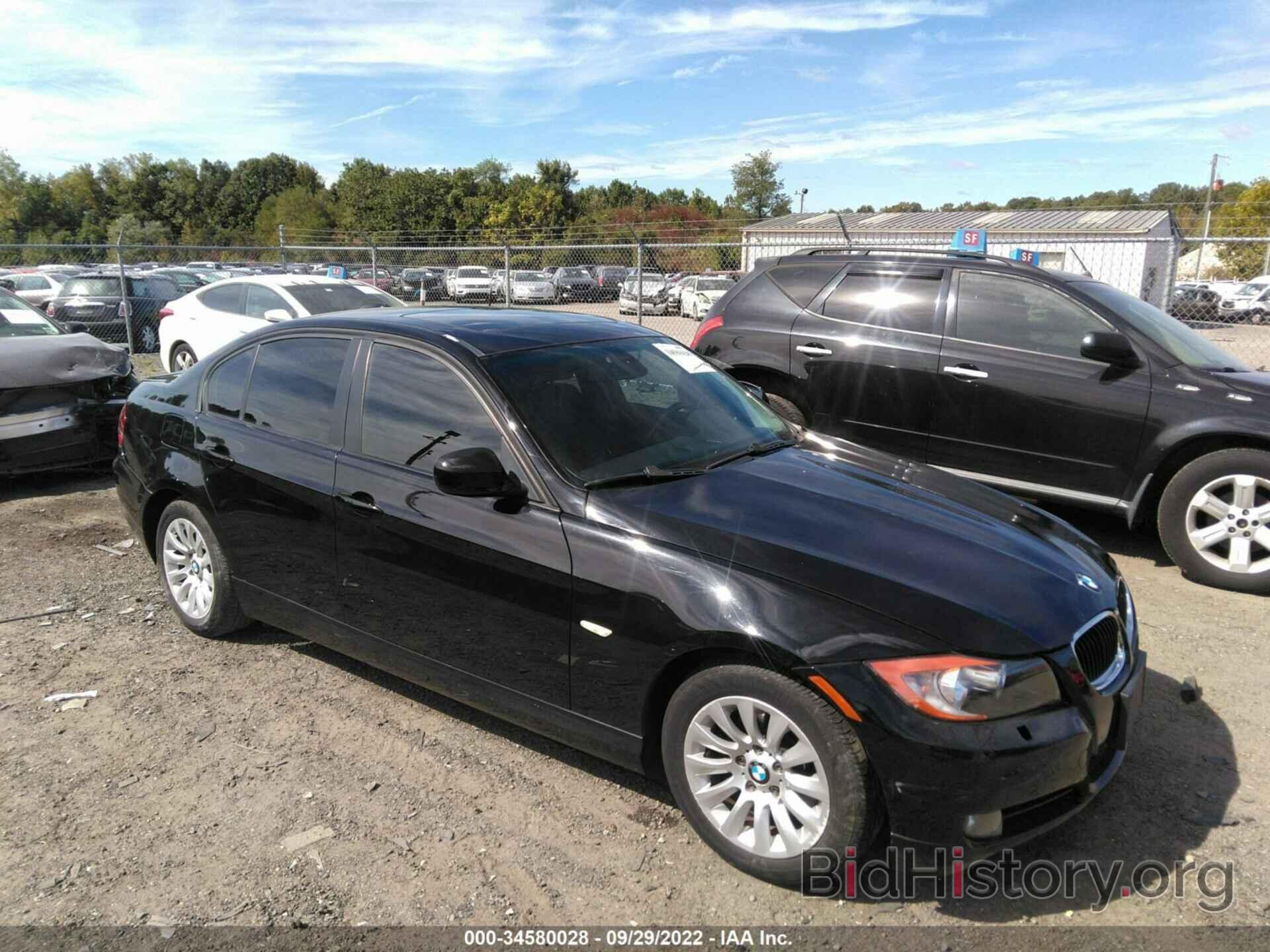 Photo WBAPK735X9A453197 - BMW 3 SERIES 2009