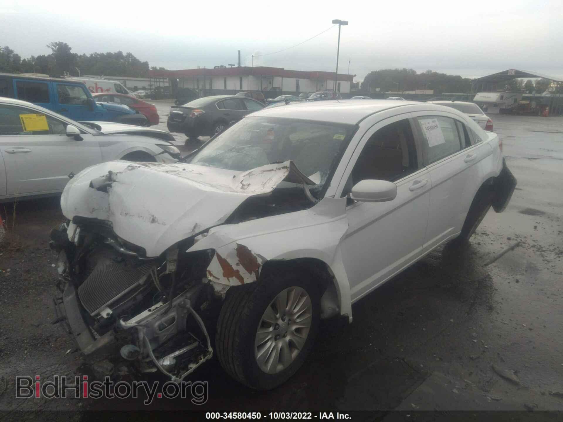 2012 CHRYSLER 200 - VIN: 1C3CCBAB6CN292443 - Photo 2