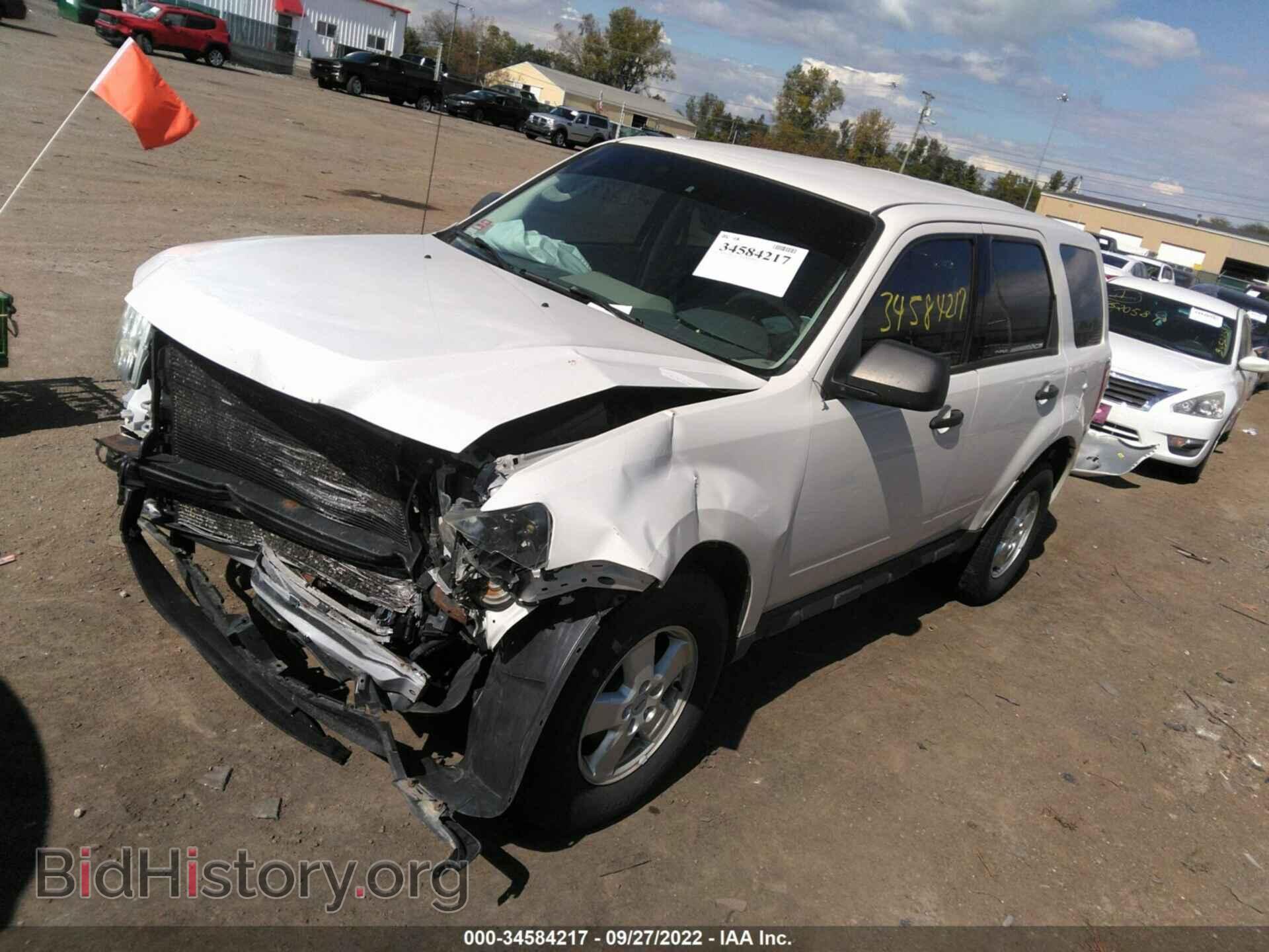 2009 FORD ESCAPE - VIN: 1FMCU02799KD14268 - Фото 2