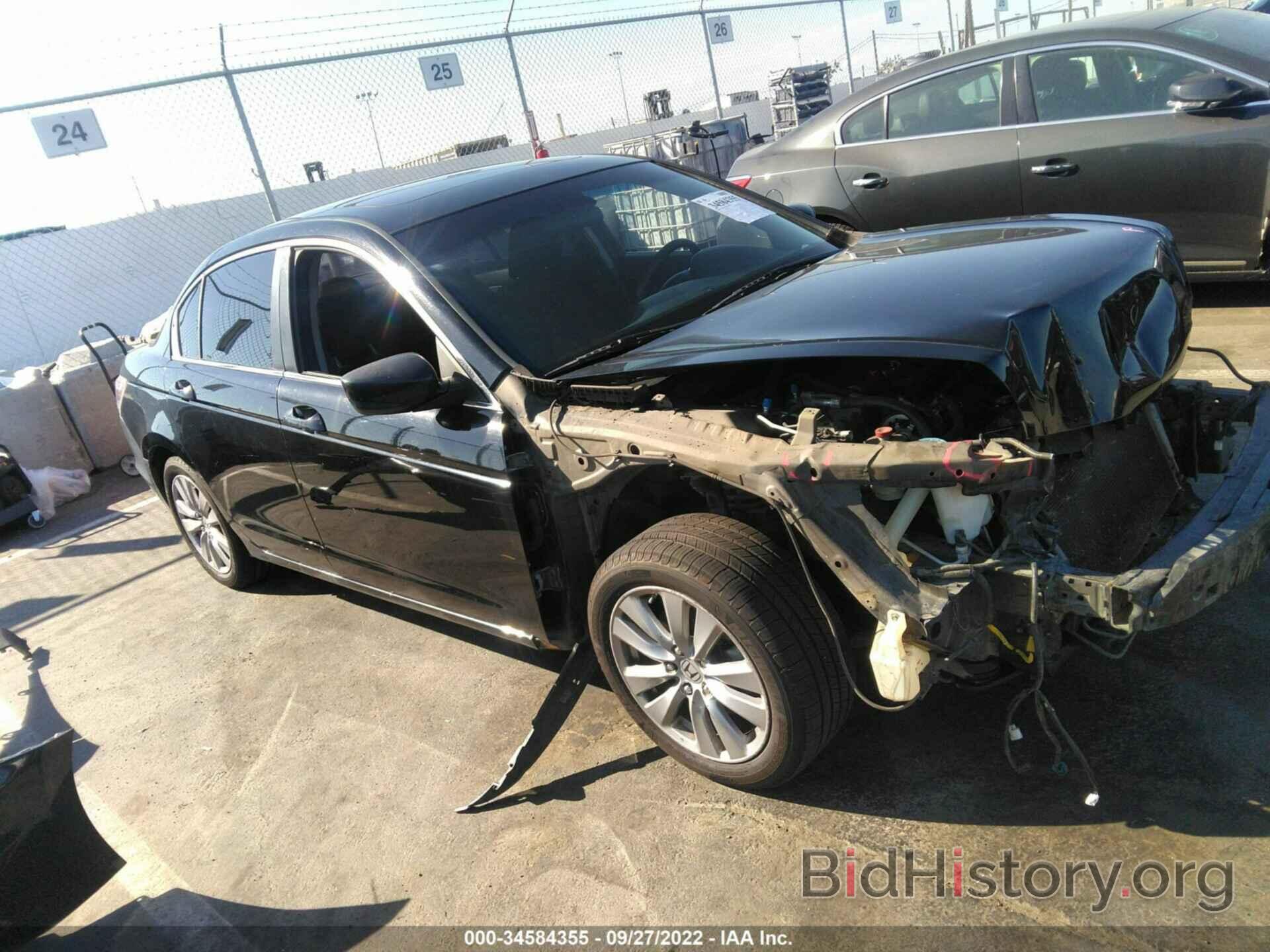 Photo 1HGCP2F75BA130931 - HONDA ACCORD SDN 2011