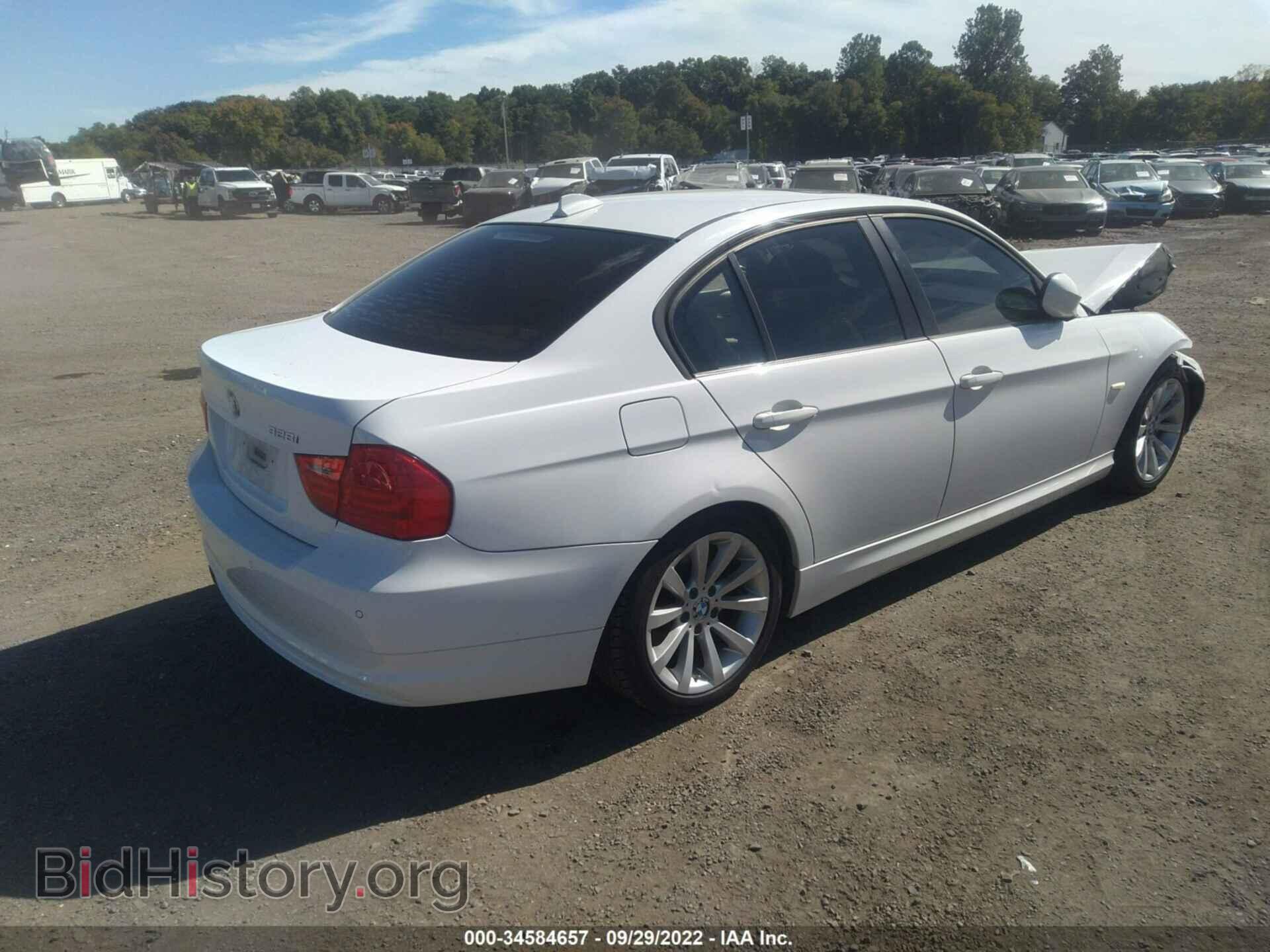 2011 BMW 3 SERIES - VIN: WBAPH7C54BE677448 - Фото 4