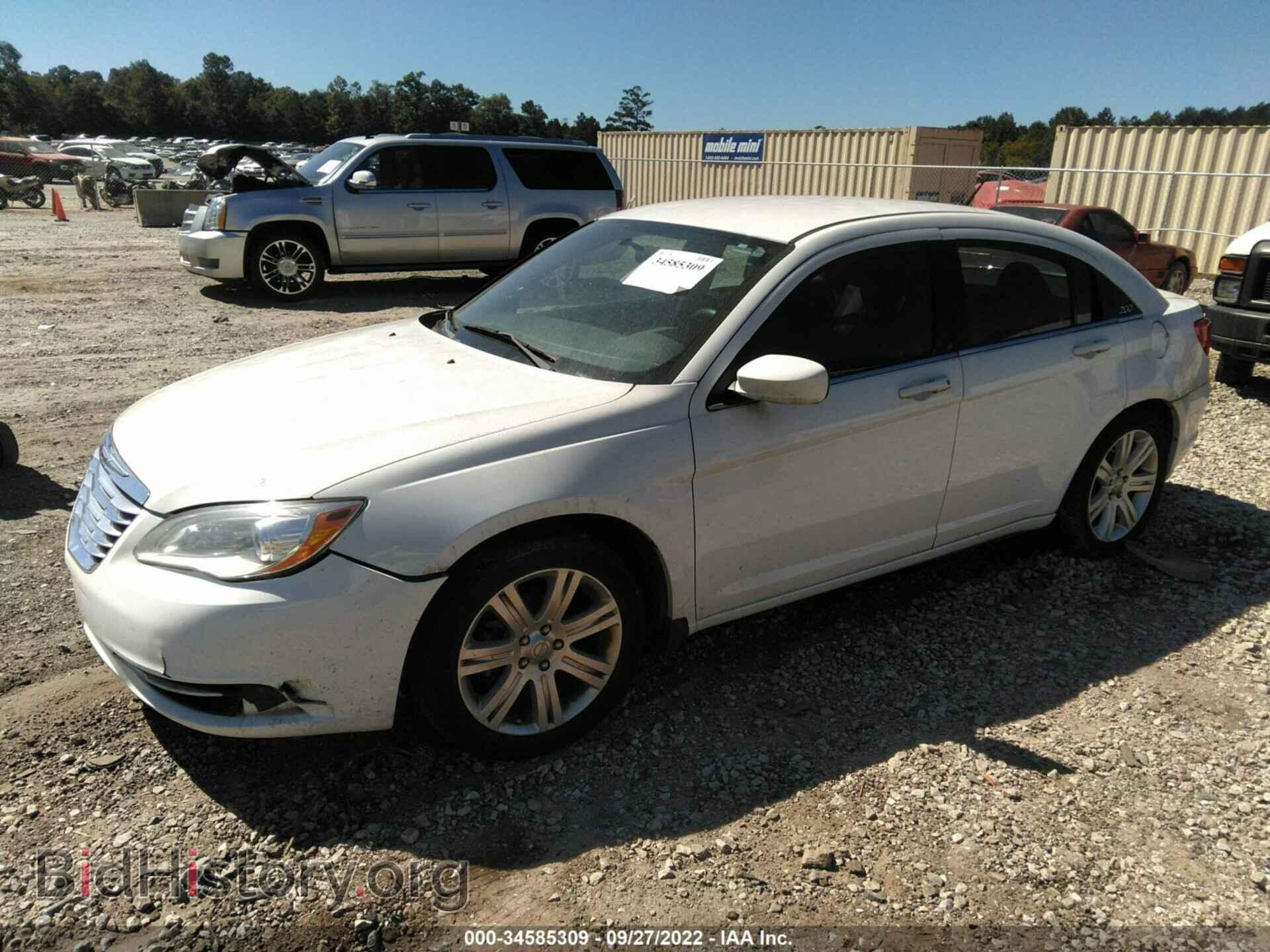 2012 CHRYSLER 200 - VIN: 1C3CCBAB6CN318510 - Фото 2