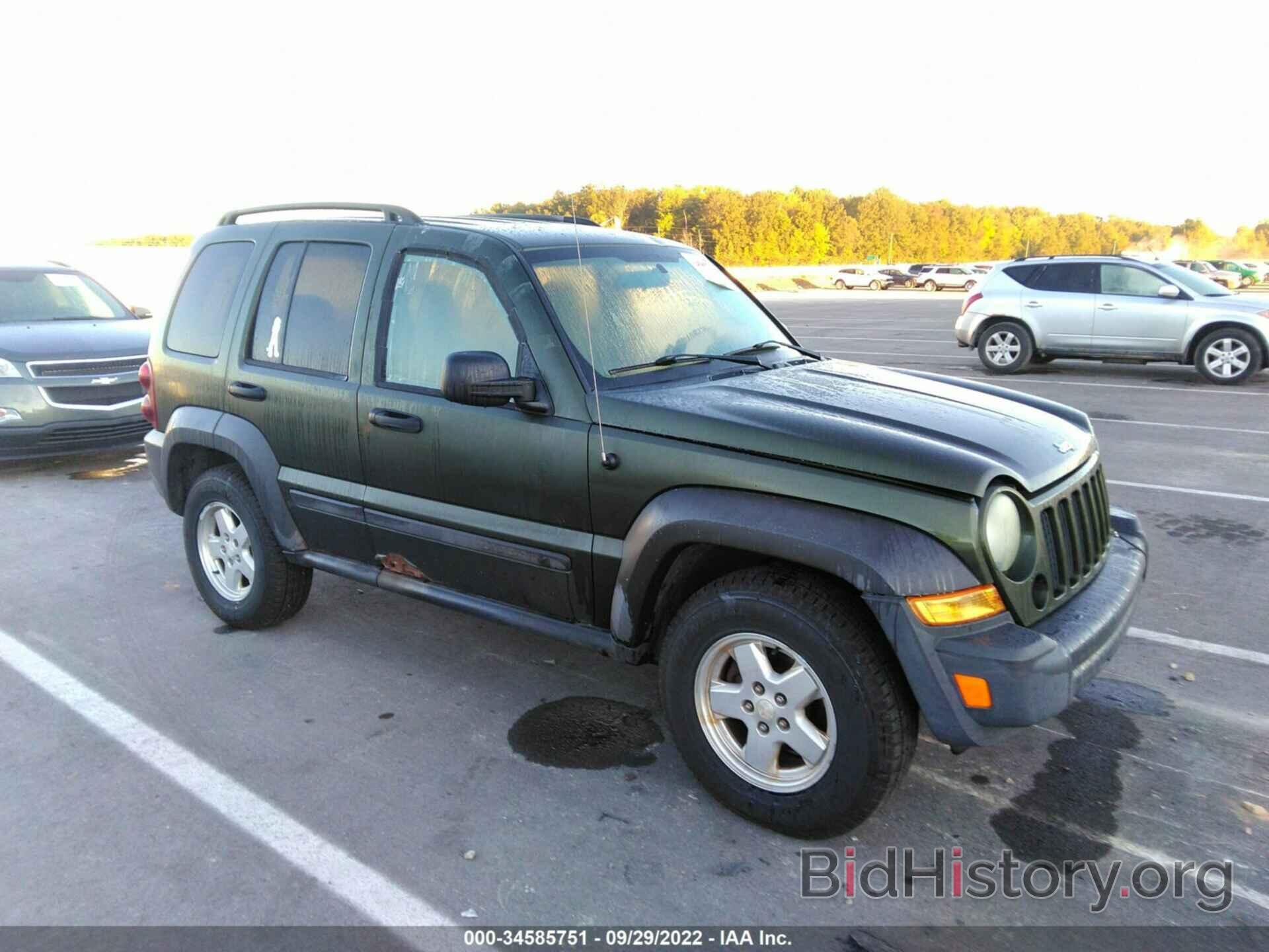 Photo 1J4GL48K47W654164 - JEEP LIBERTY 2007