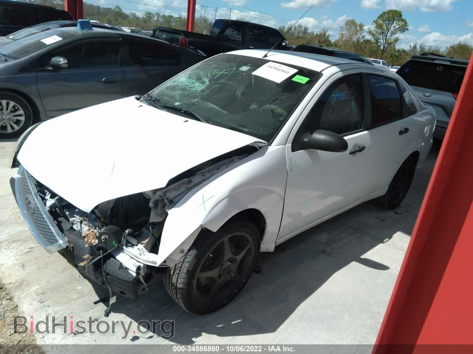 2007 FORD FOCUS - VIN: 1FAHP34NX7W349637 - Фото 2