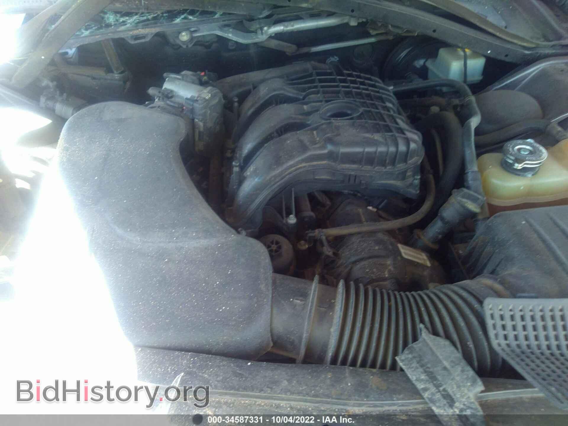 2016 CHRYSLER 300 - VIN: 2C3CCABG6GH243407 - Фото 10