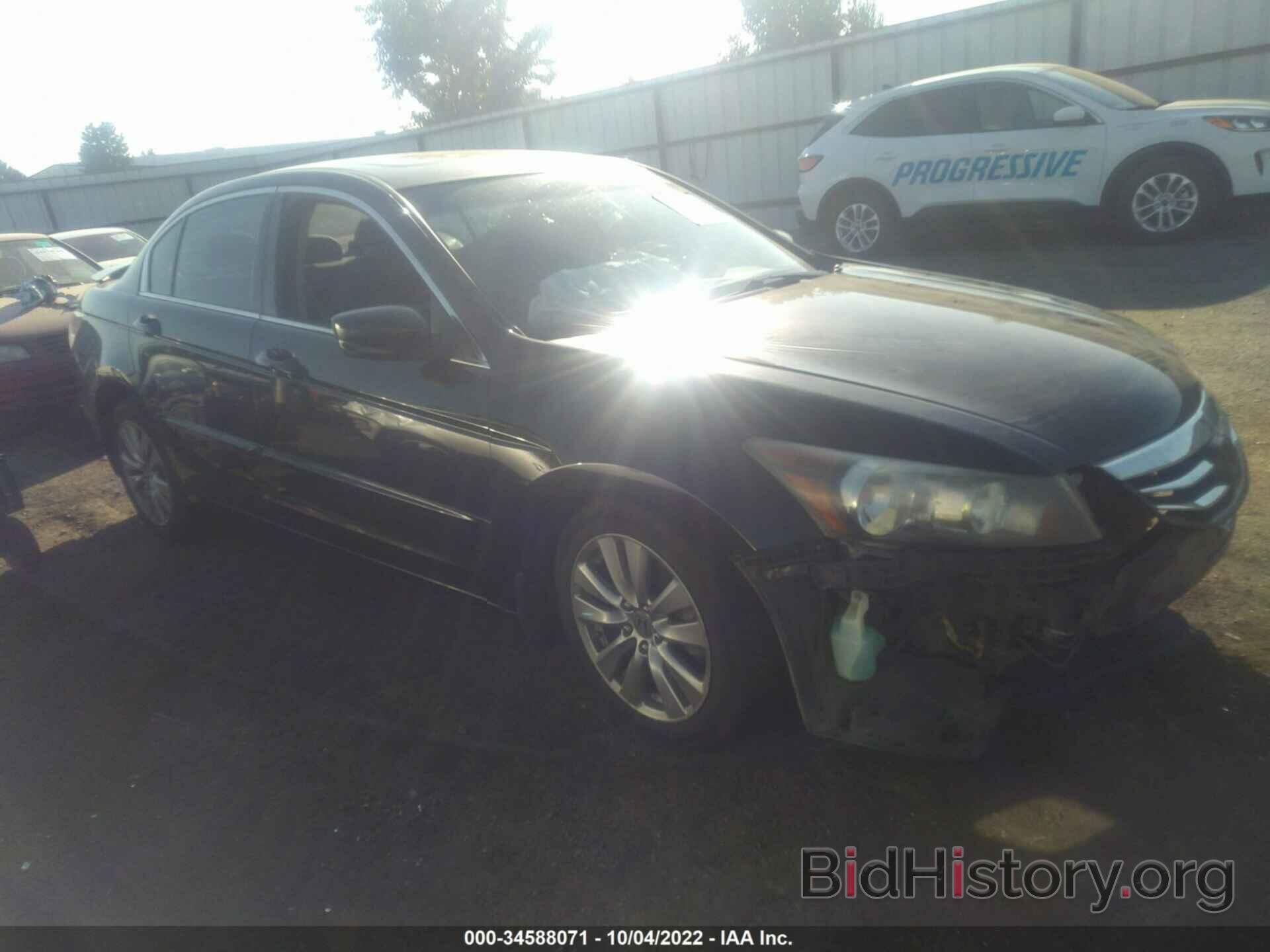 Photo 1HGCP2F85CA051964 - HONDA ACCORD SDN 2012