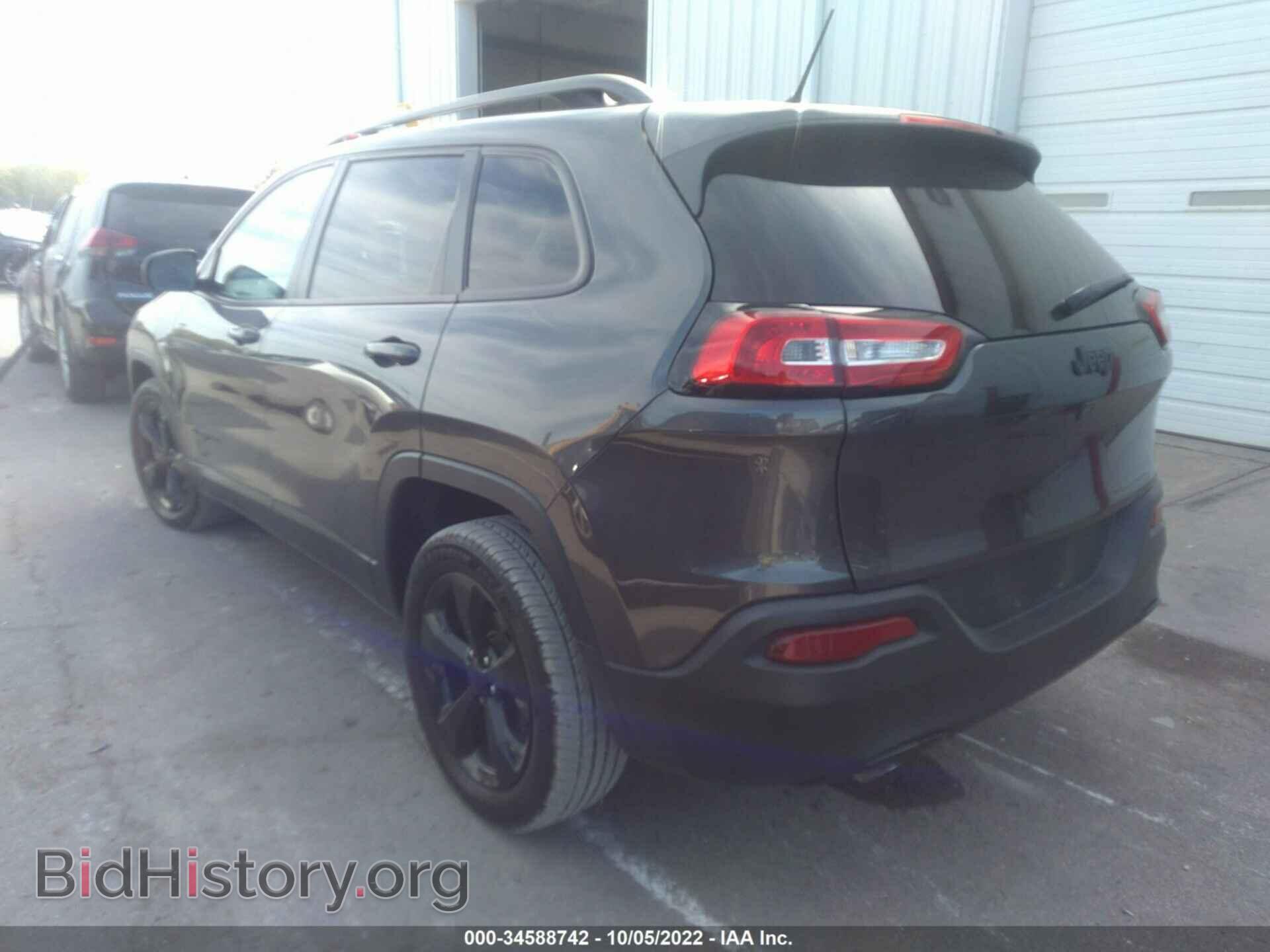2018 JEEP CHEROKEE - VIN: 1C4PJLCBXJD620617 - Фото 3