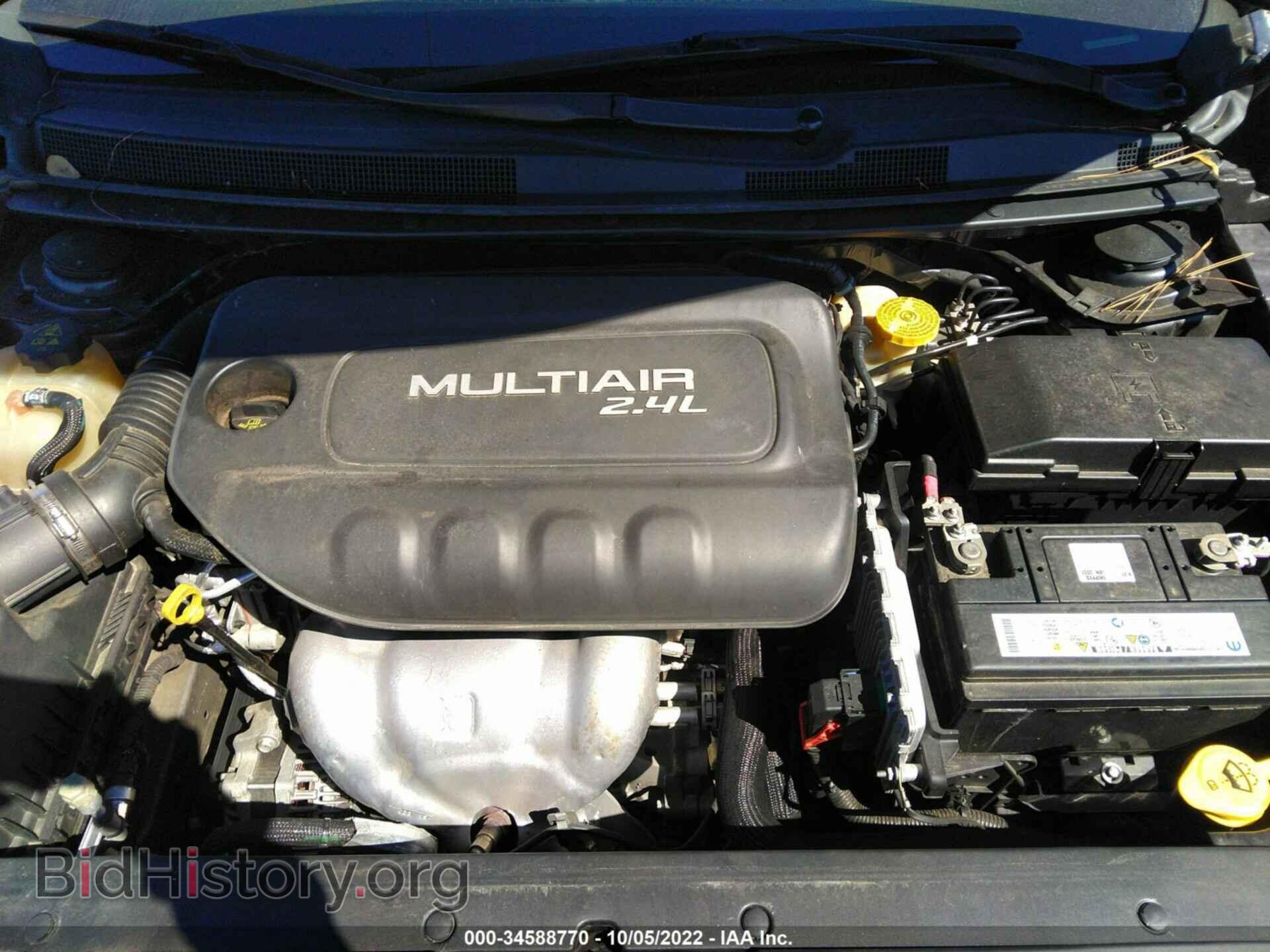 2015 CHRYSLER 200 - VIN: 1C3CCCAB8FN670949 - Фото 10