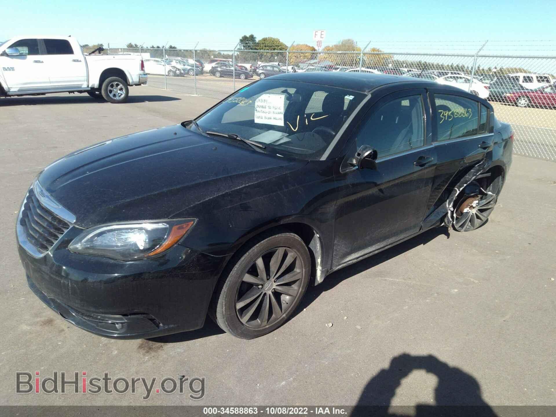 2013 CHRYSLER 200 - VIN: 1C3CCBBB6DN573867 - Photo 2