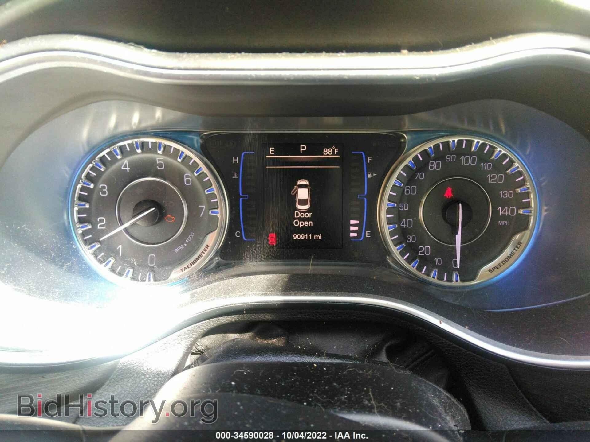 2016 CHRYSLER 200 - VIN: 1C3CCCAB5GN136342 - Фото 7
