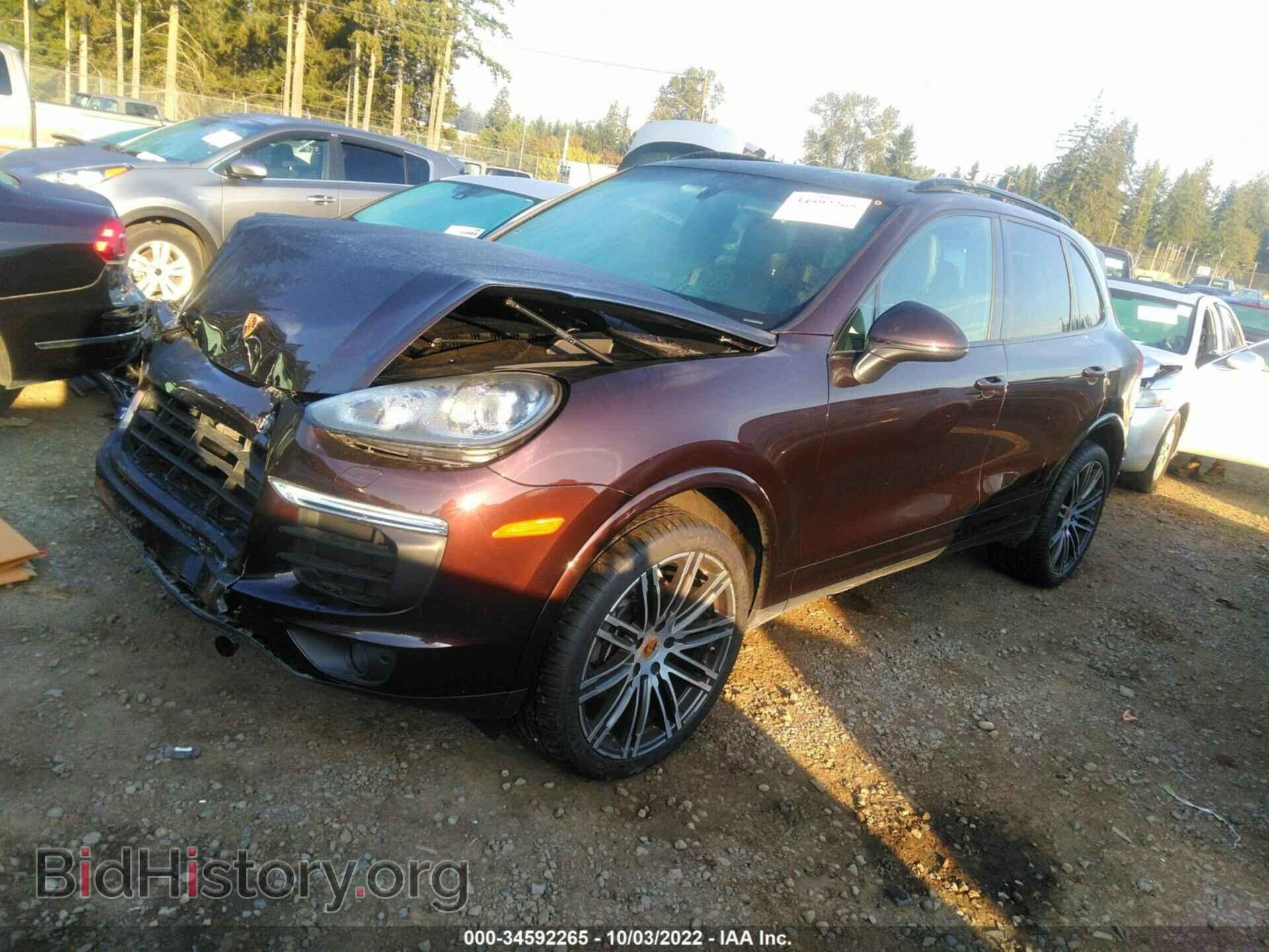 2017 PORSCHE CAYENNE - VIN: WP1AA2A28HKA90008 - Фото 2