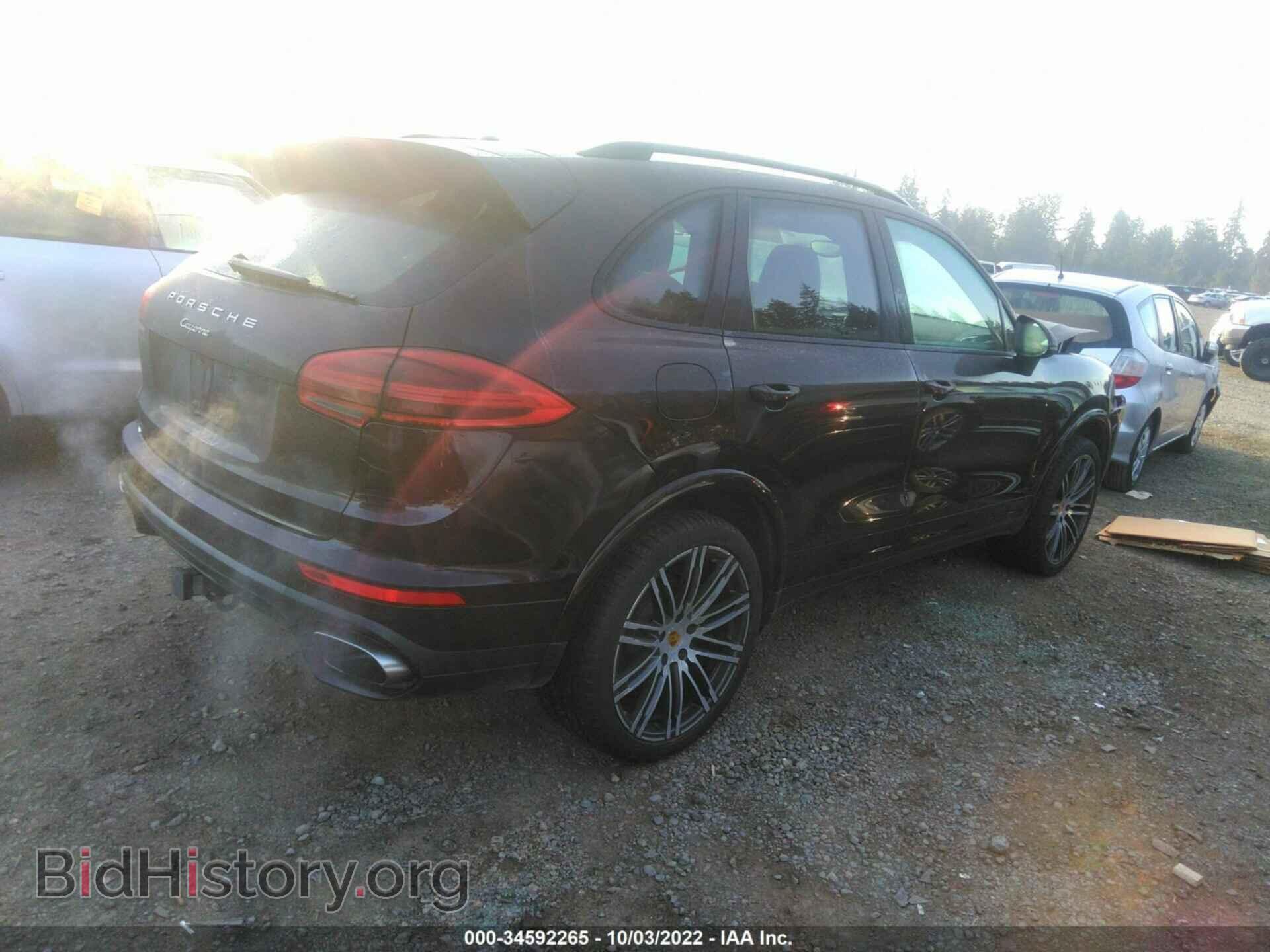 2017 PORSCHE CAYENNE - VIN: WP1AA2A28HKA90008 - Фото 4