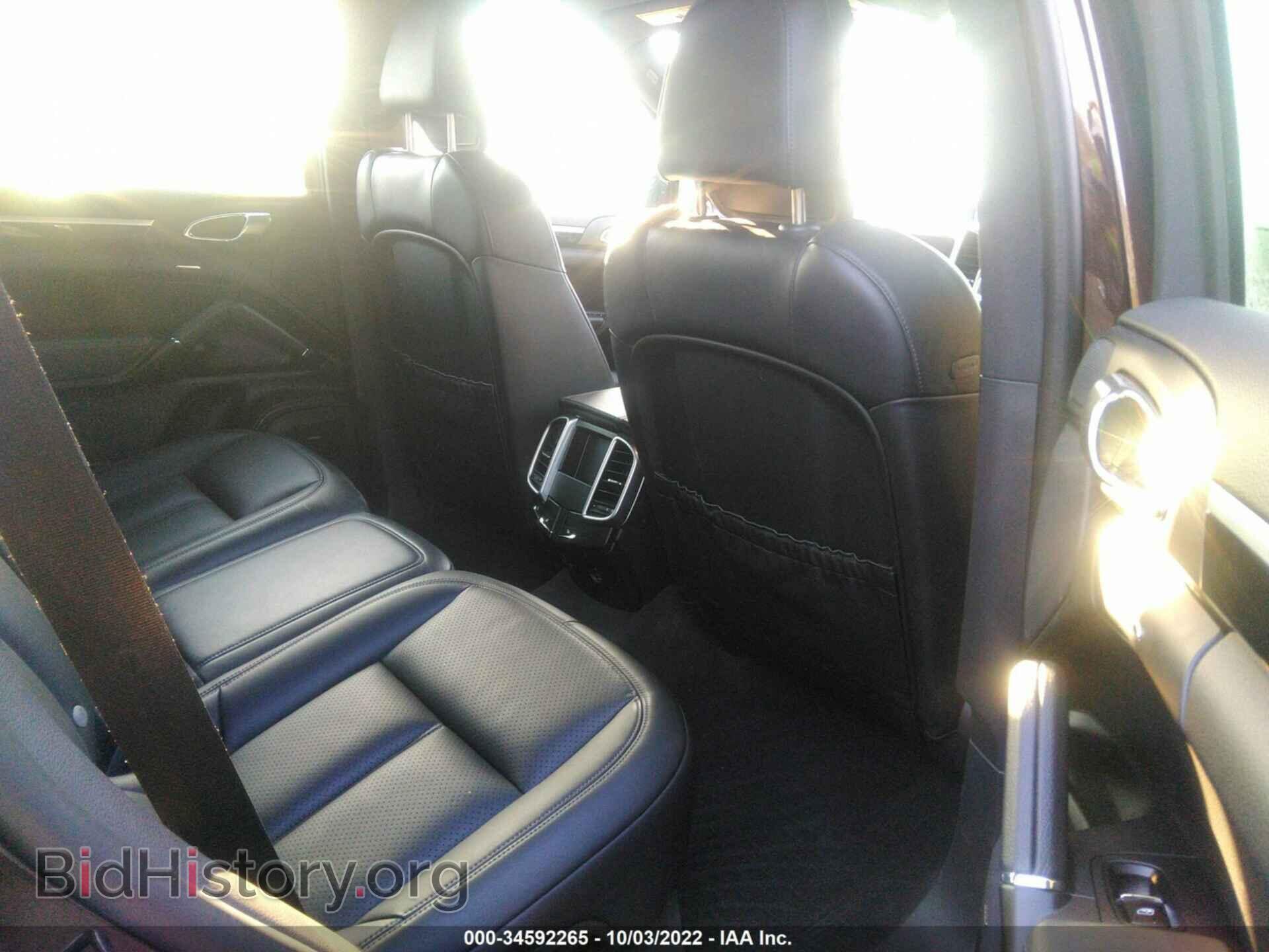 2017 PORSCHE CAYENNE - VIN: WP1AA2A28HKA90008 - Фото 8
