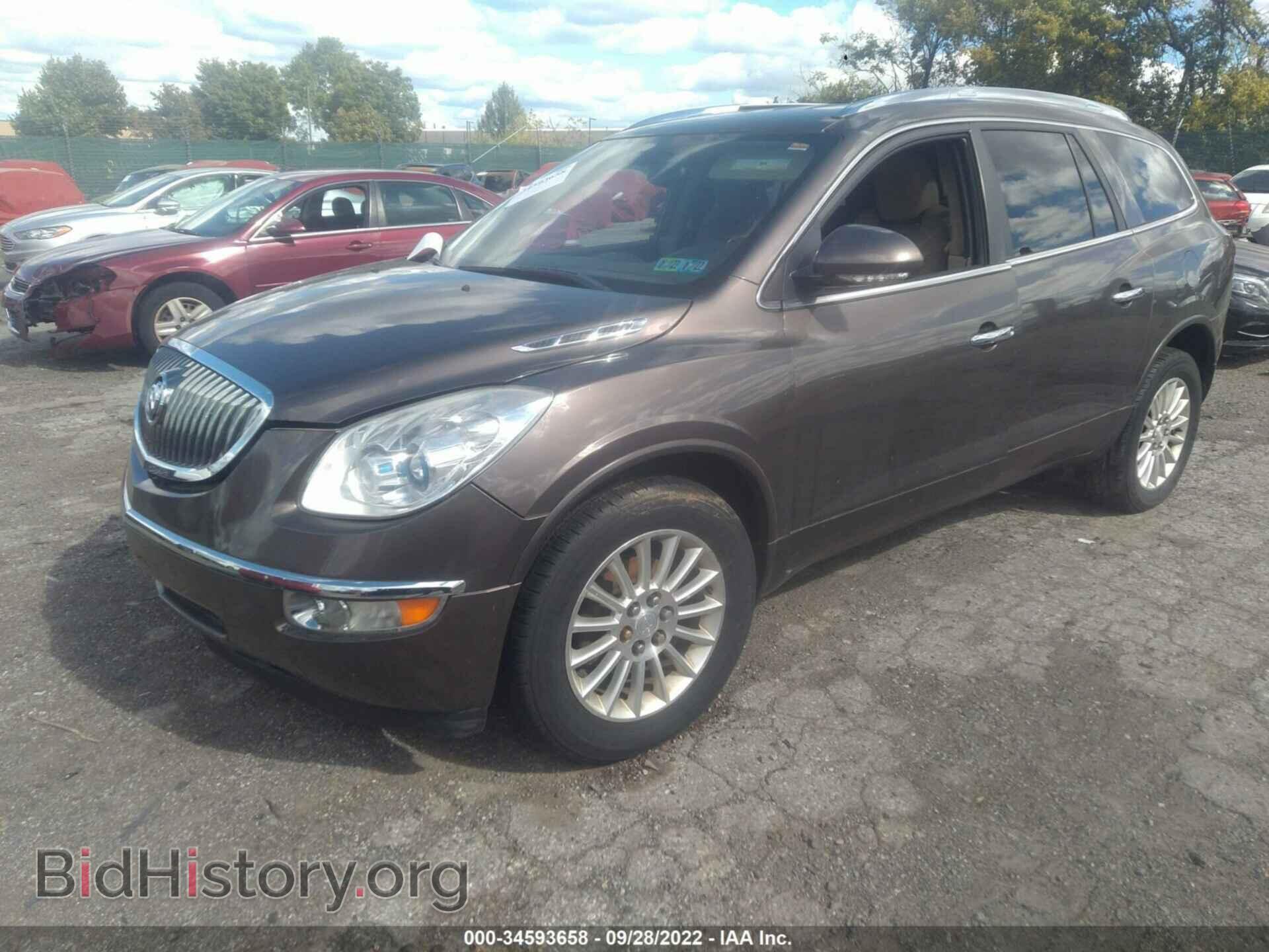 2012 BUICK ENCLAVE - VIN: 5GAKRAED9CJ171460 - Фото 2