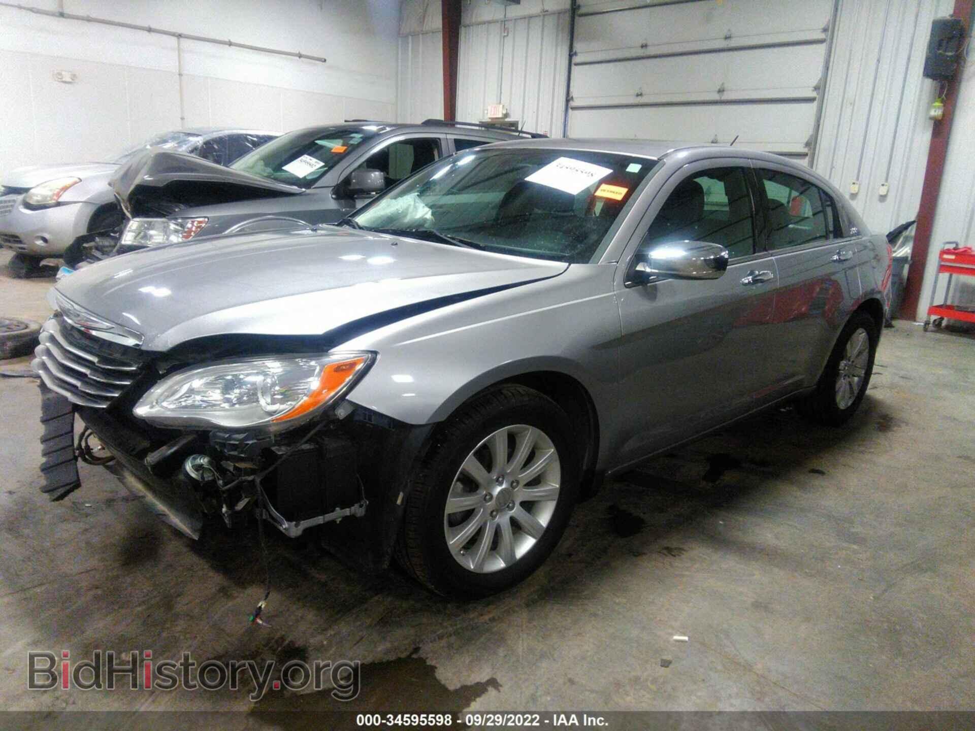 2013 CHRYSLER 200 - VIN: 1C3CCBCG9DN509767 - Фото 2