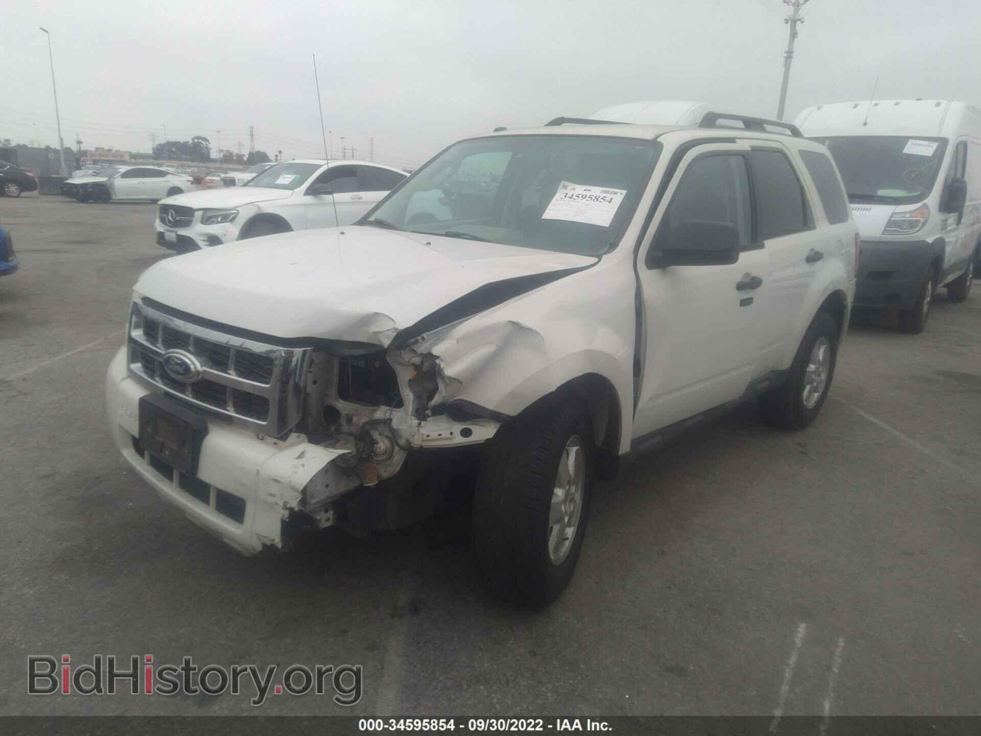 2010 FORD ESCAPE - VIN: 1FMCU0D77AKC83829 - Photo 2