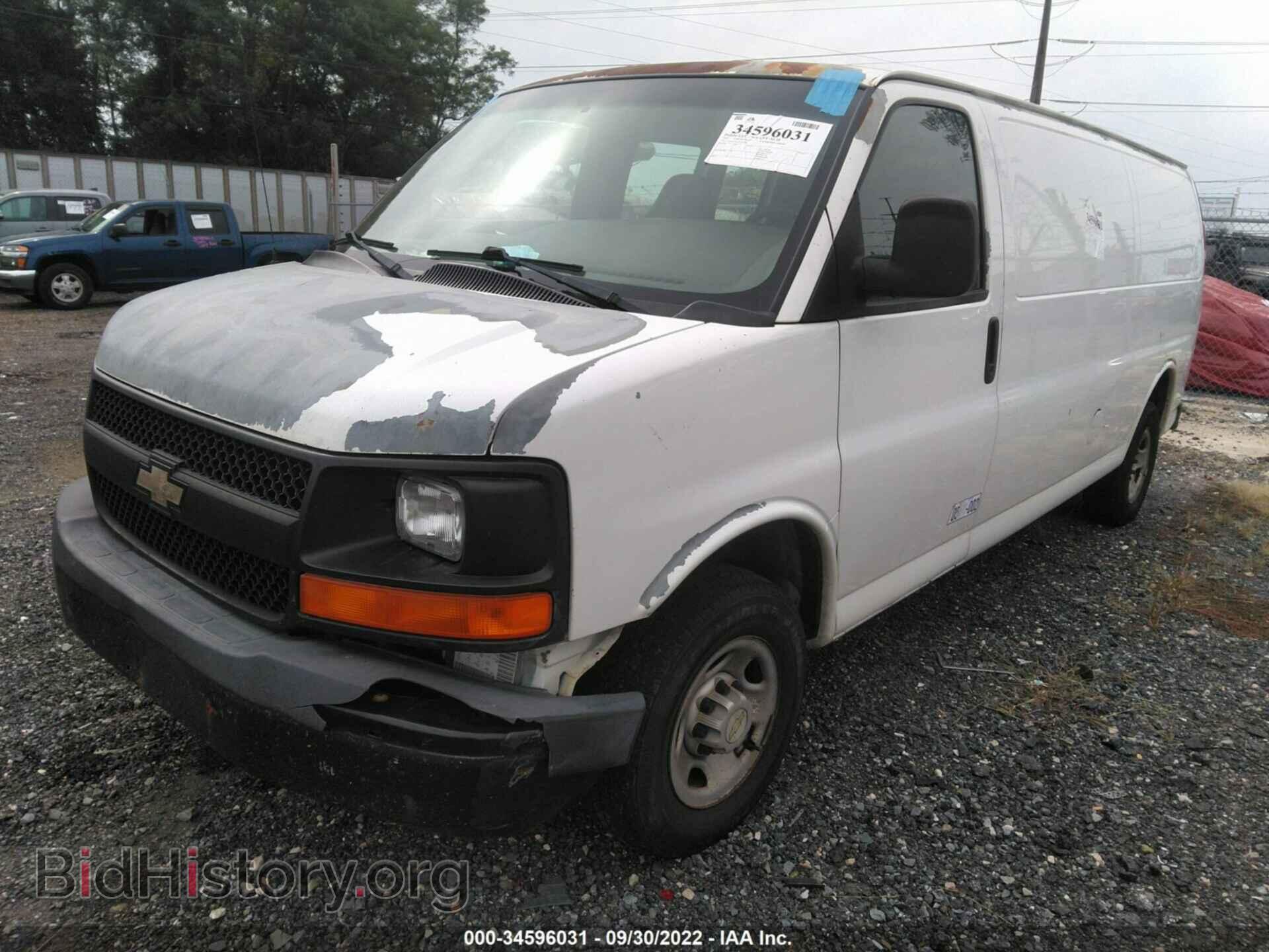 2007 CHEVROLET EXPRESS CARGO VAN - VIN: 1GCGG29V671104596 - Фото 2