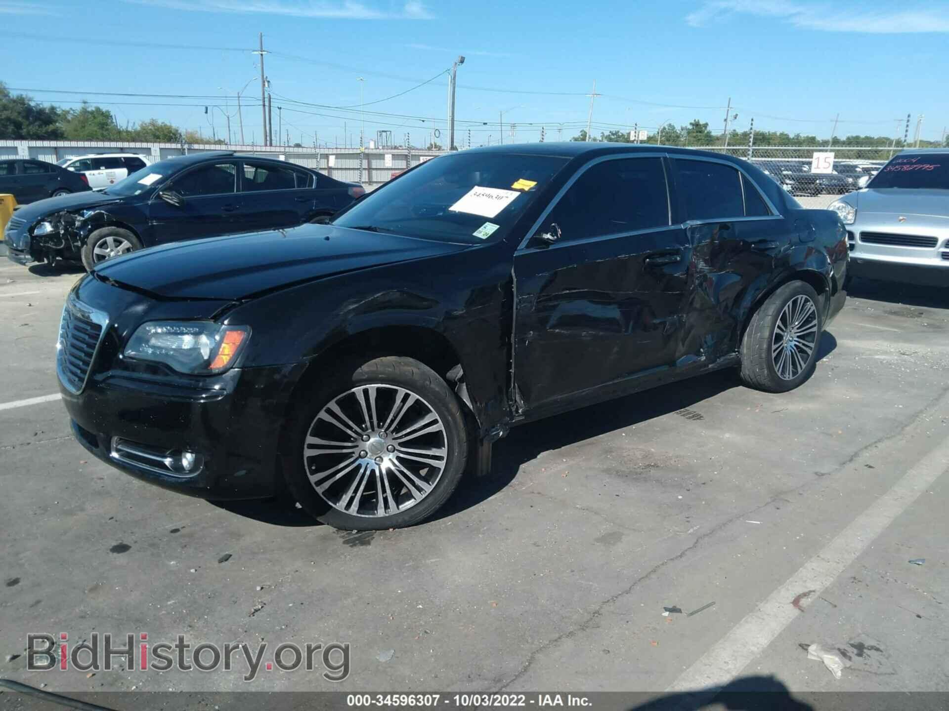 2012 CHRYSLER 300 - VIN: 2C3CCADT8CH235295 - Фото 2