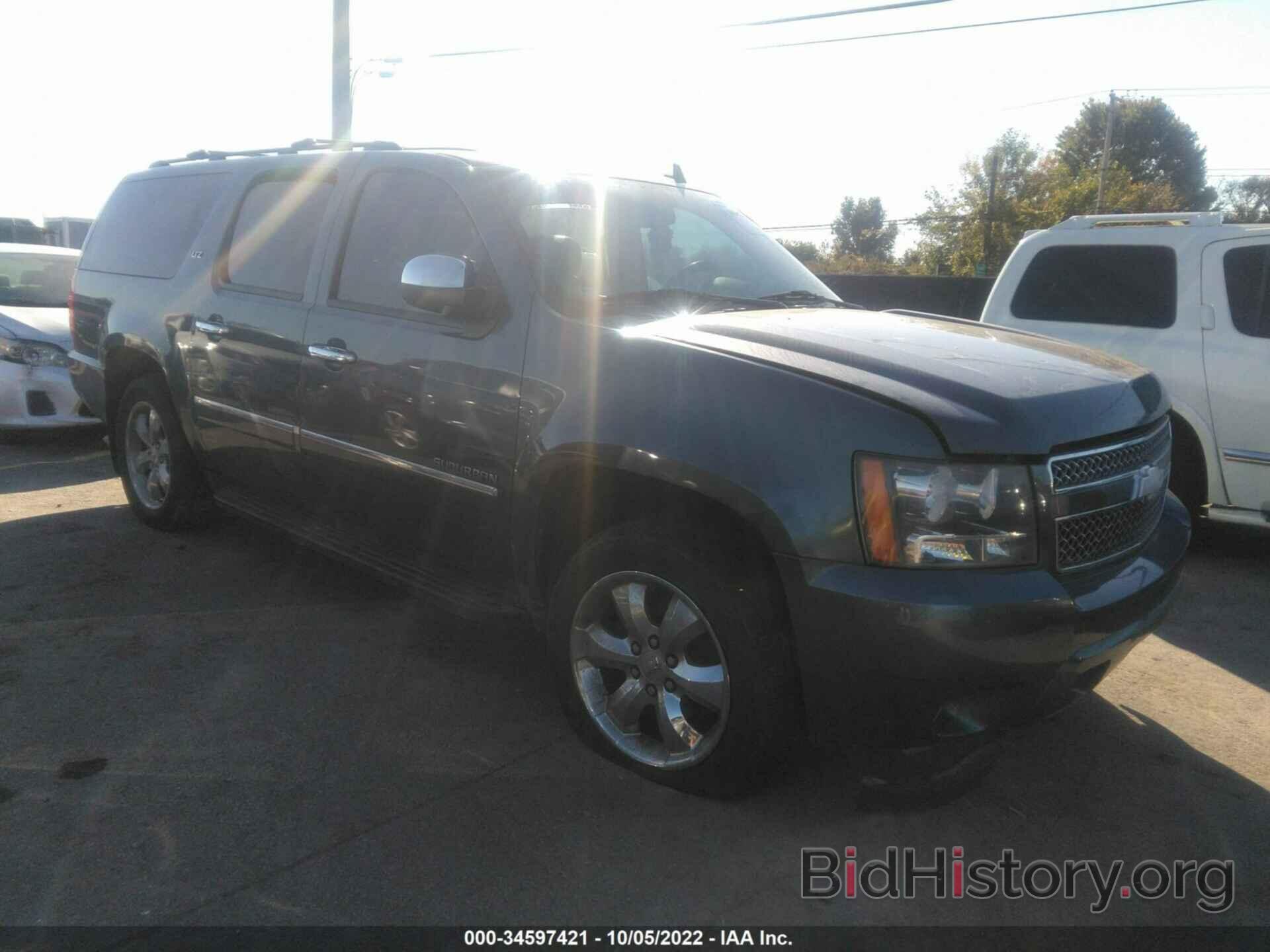 Photo 1GNUKKE3XAR163026 - CHEVROLET SUBURBAN 2010