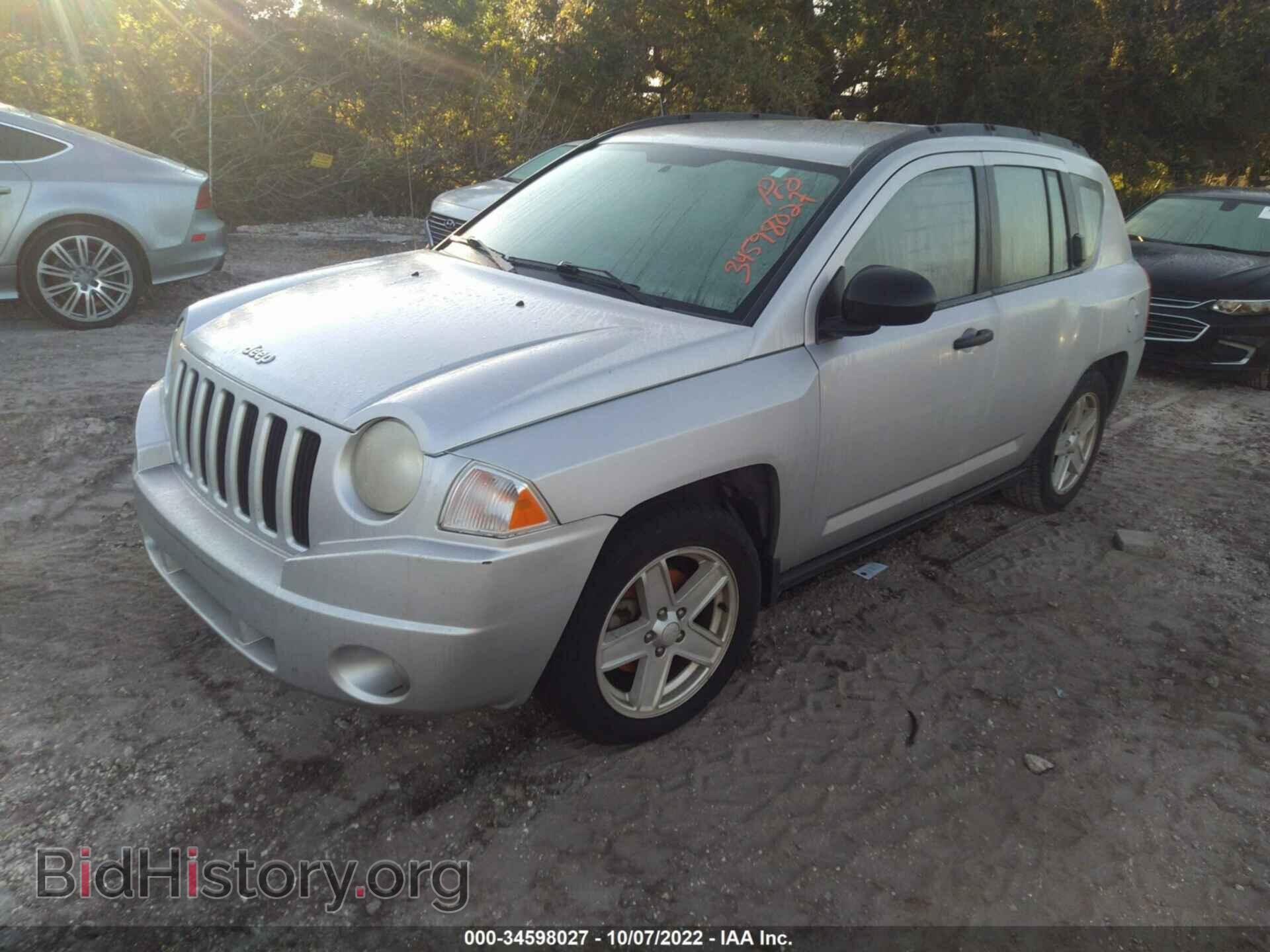 2007 JEEP COMPASS - VIN: 1J8FT47077D240642 - Фото 2