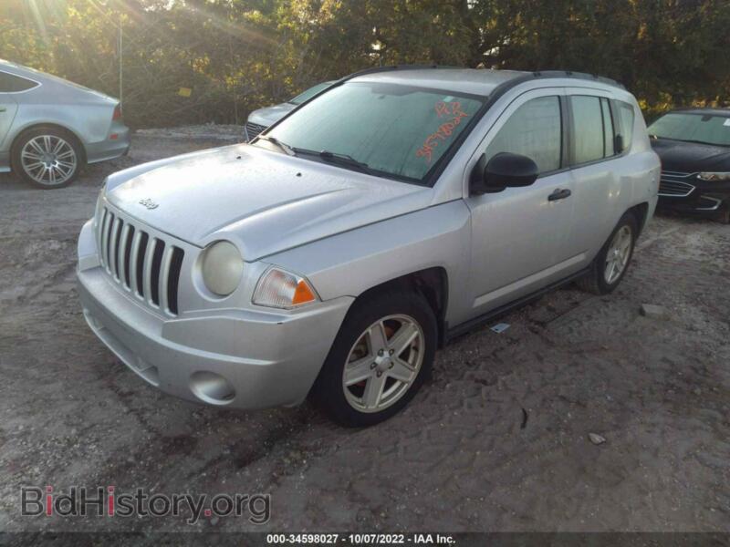 2007 Jeep COMPASS (VIN 1J8FT47077D240642) — photo 2 of 11