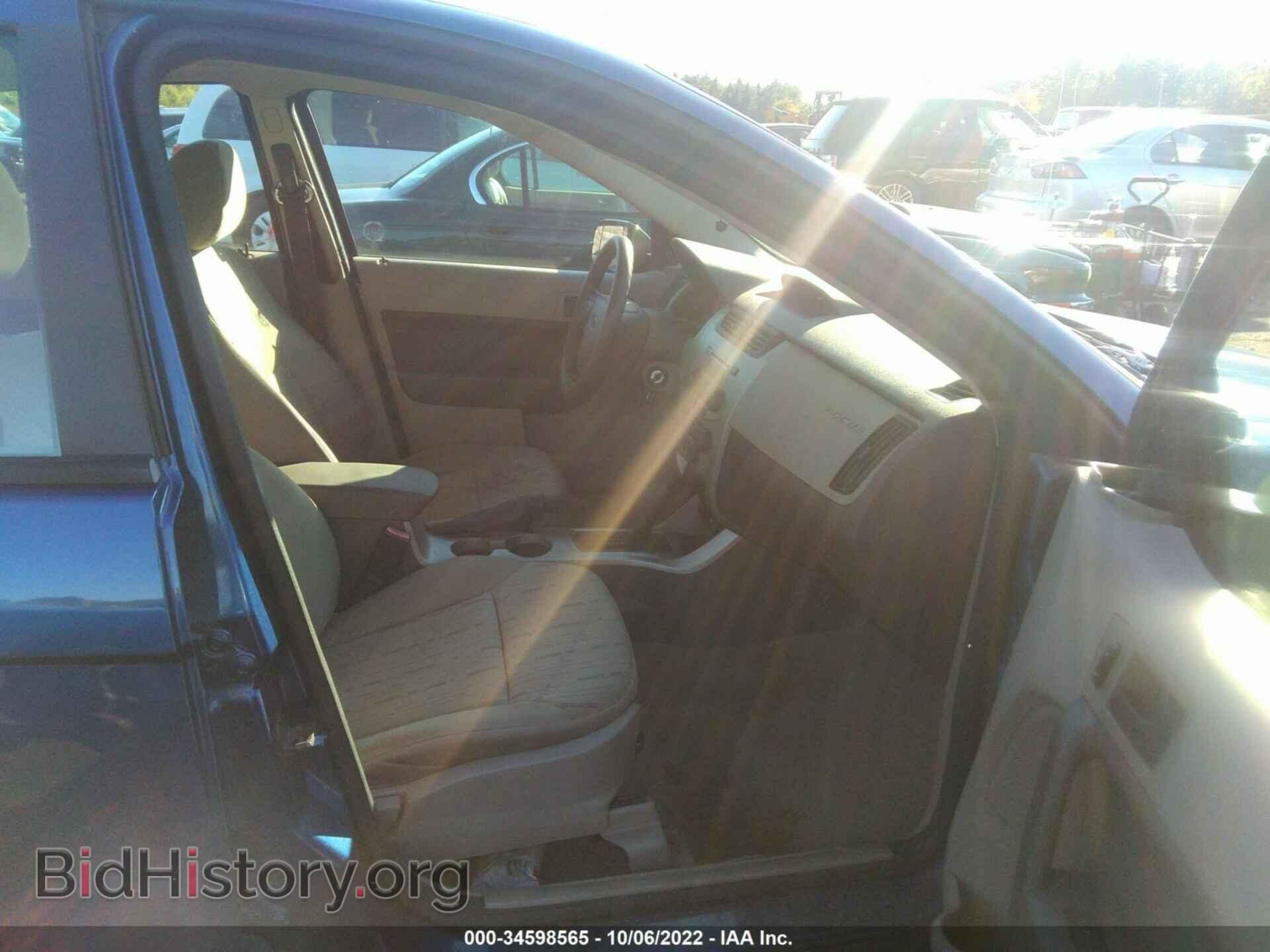 2008 FORD FOCUS - VIN: 1FAHP35NX8W267410 - Фото 5