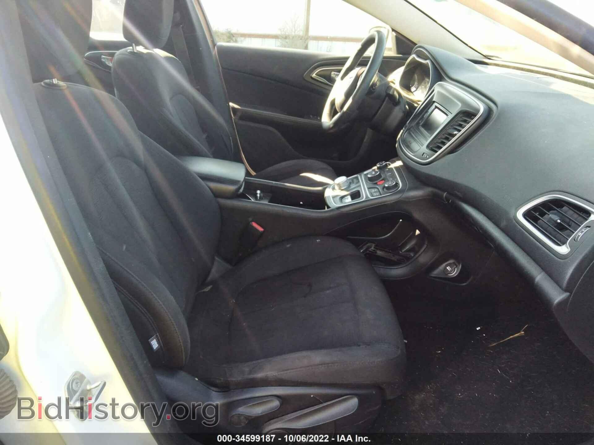 2016 CHRYSLER 200 - VIN: 1C3CCCAB8GN129918 - Фото 5