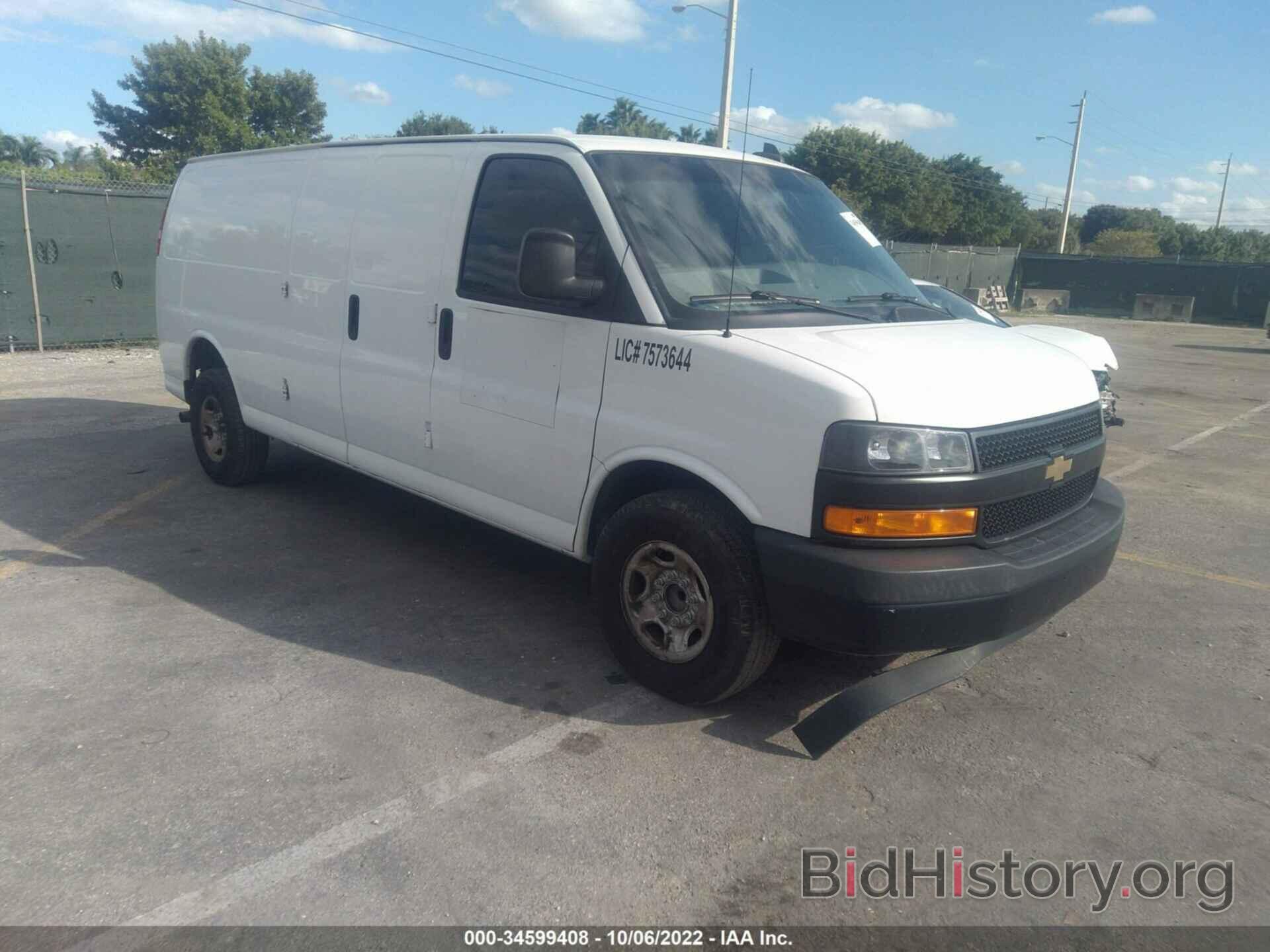 Photo 1GCWGBFP9J1276064 - CHEVROLET EXPRESS CARGO VAN 2018