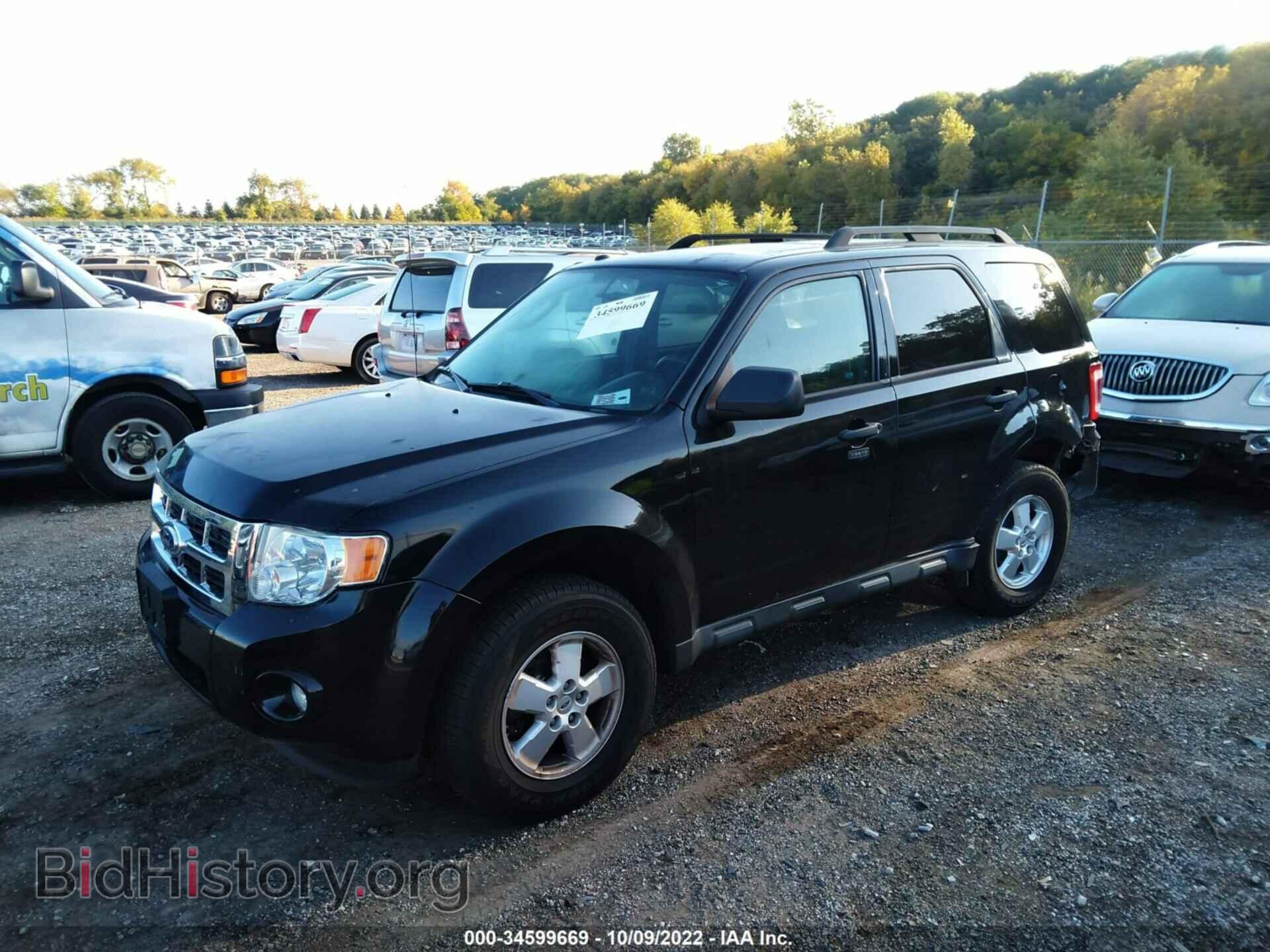 2011 FORD ESCAPE - VIN: 1FMCU9DG9BKB01859 - Фото 2