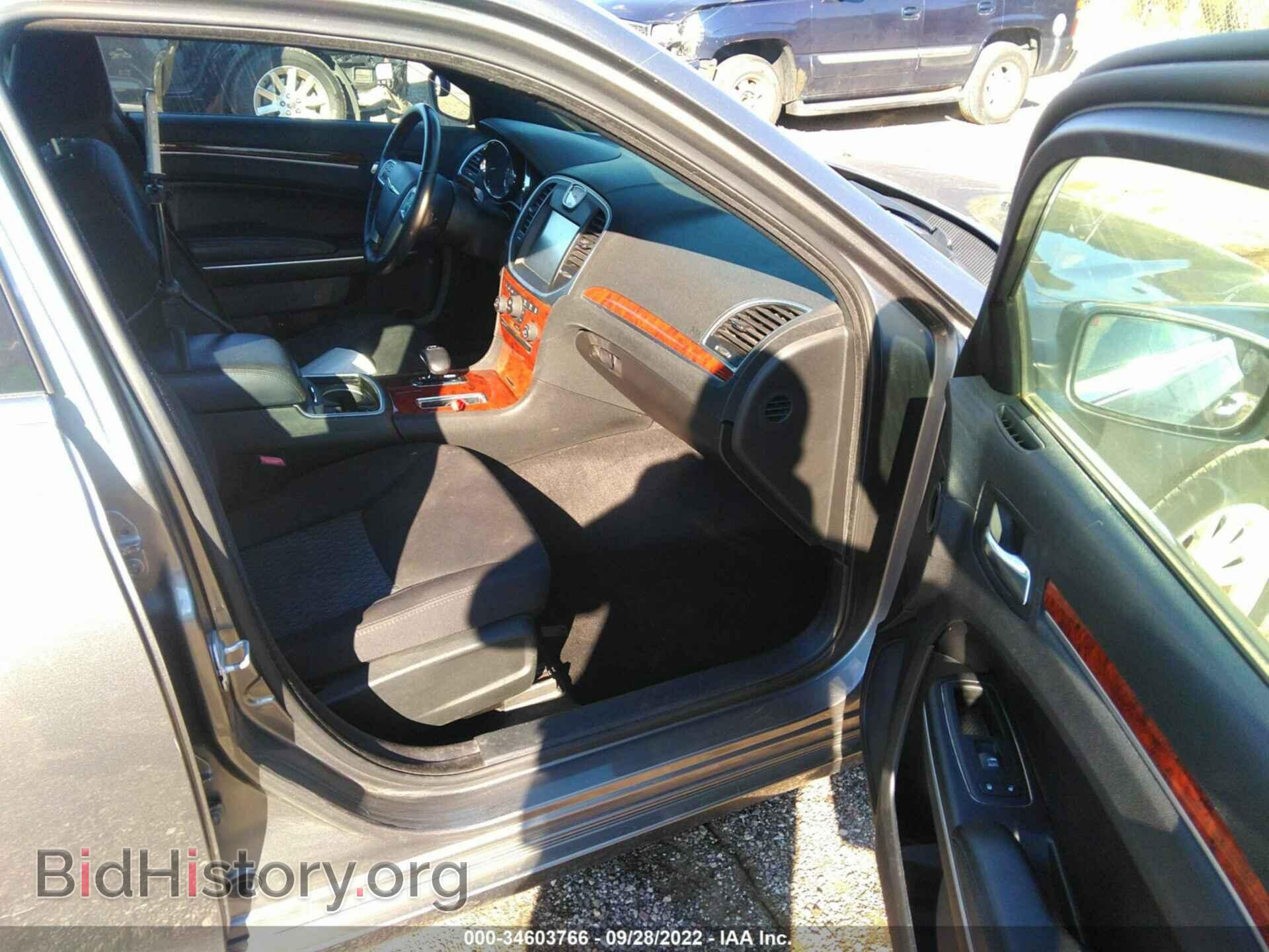2012 CHRYSLER 300 - VIN: 2C3CCAAG4CH273131 - Photo 5