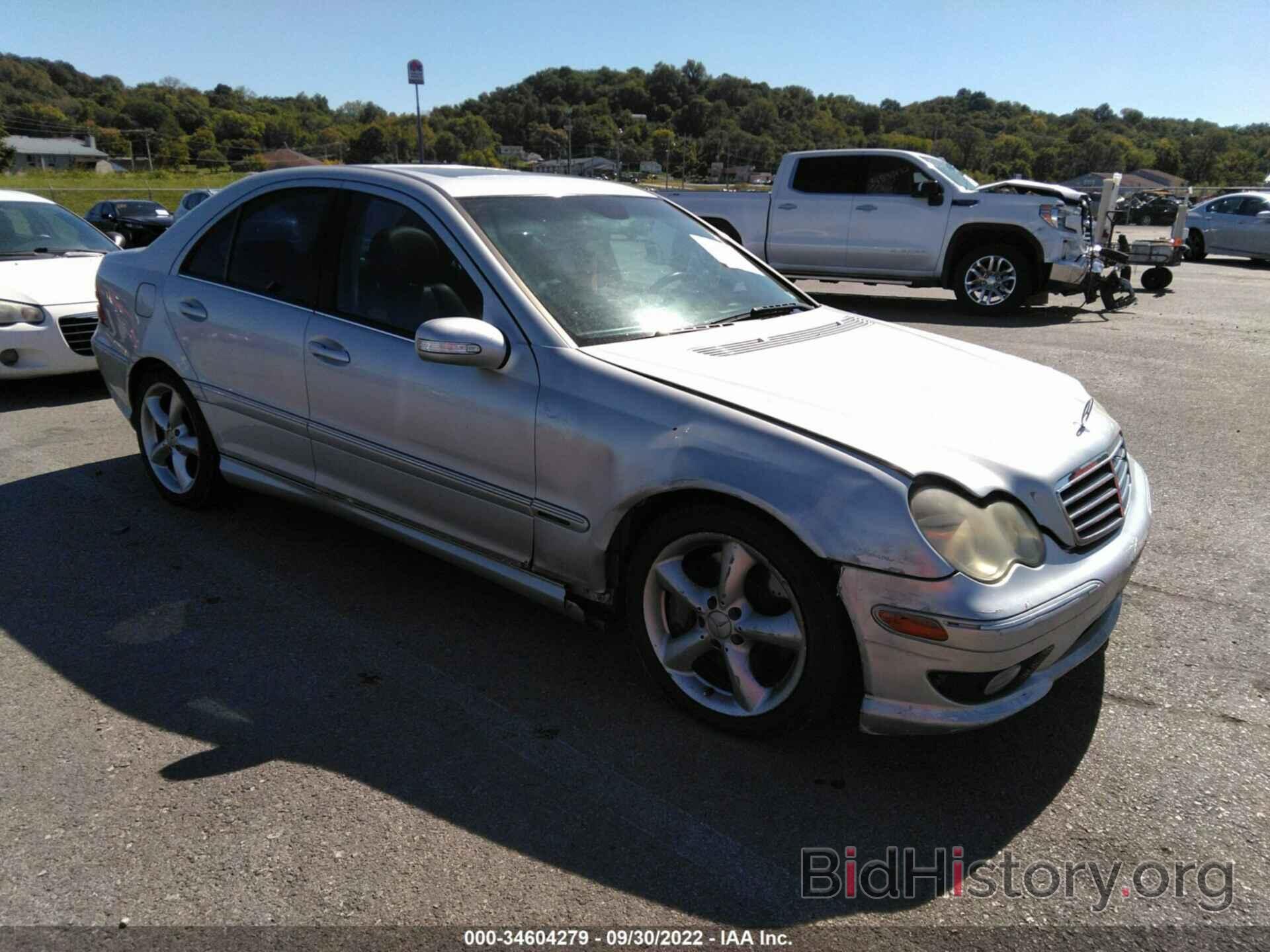 Photo WDBRF52H16F827578 - MERCEDES-BENZ C-CLASS 2006