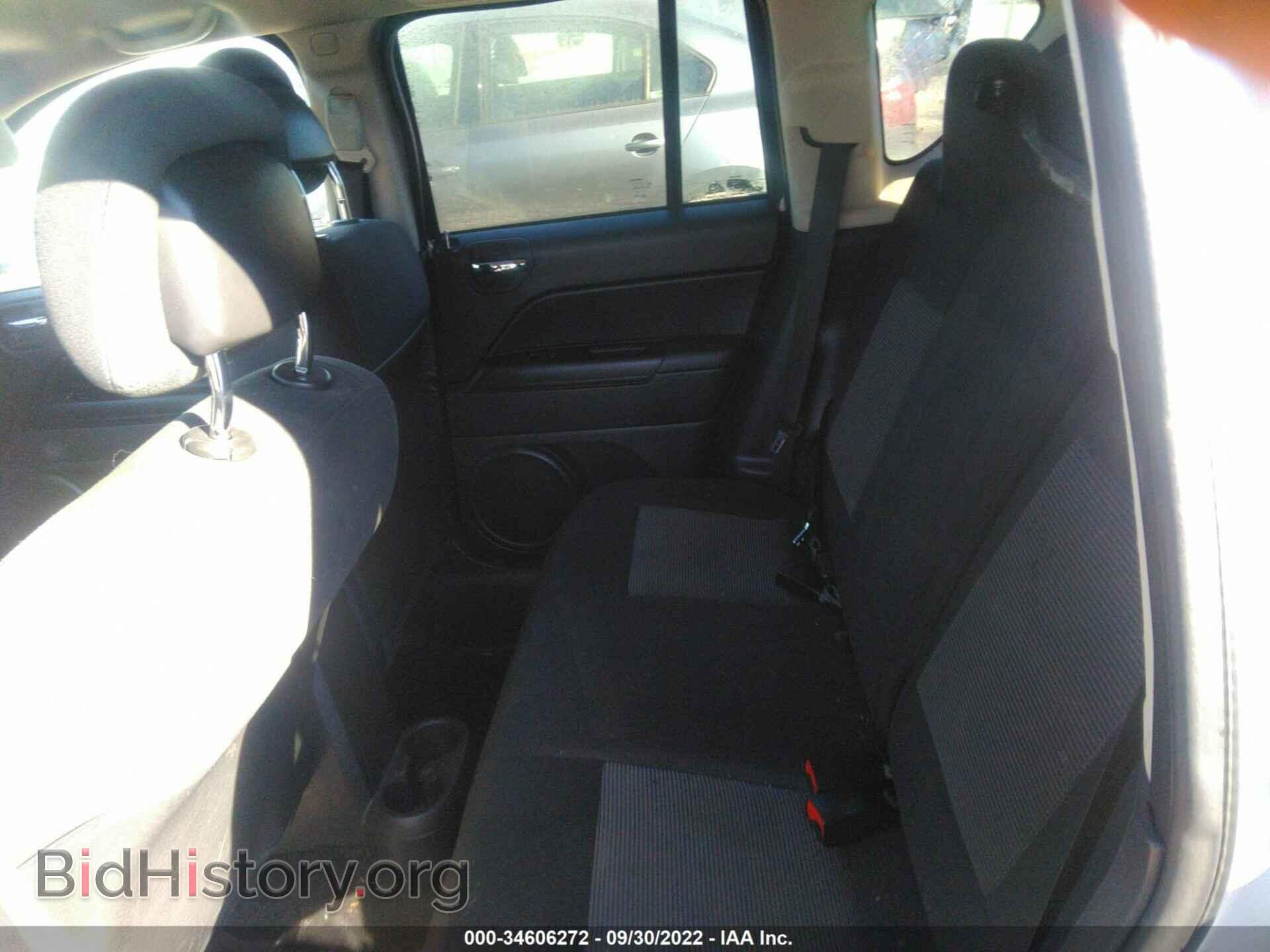 2011 JEEP COMPASS - VIN: 1J4NF1FB9BD282079 - Photo 8