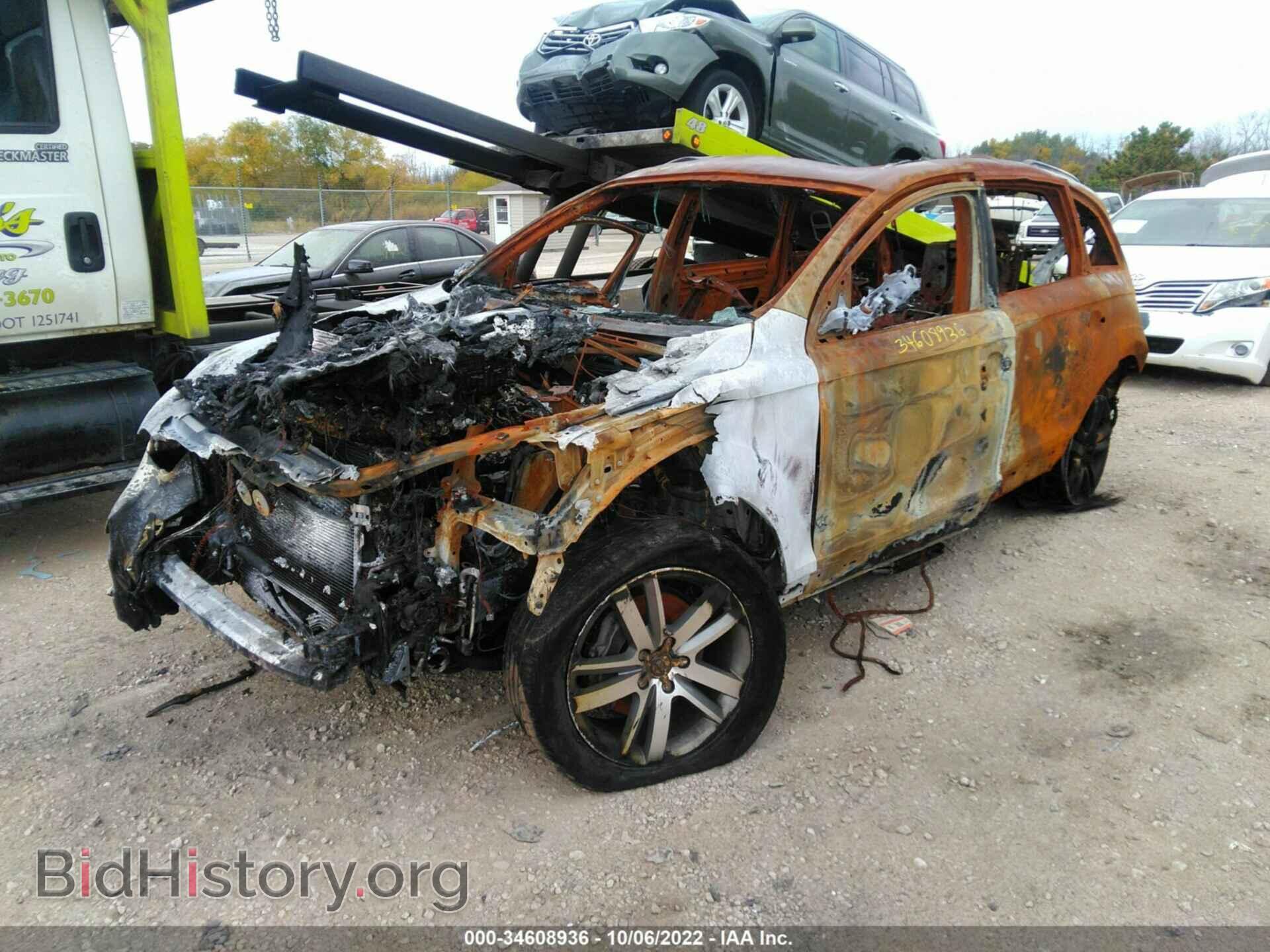 2013 AUDI Q7 - VIN: WA1VMAFE2DD013876 - Фото 2