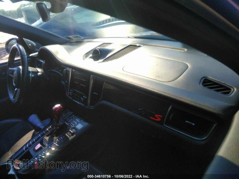 2017 Porsche MACAN (VIN WP1AG2A56HLB52539) — photo 5 of 11