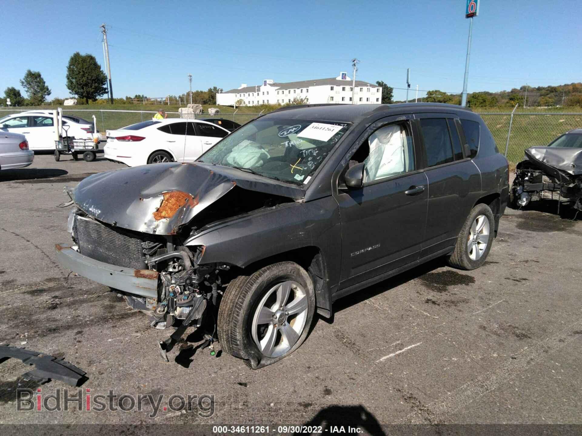 2014 JEEP COMPASS - VIN: 1C4NJDEBXED621704 - Фото 2