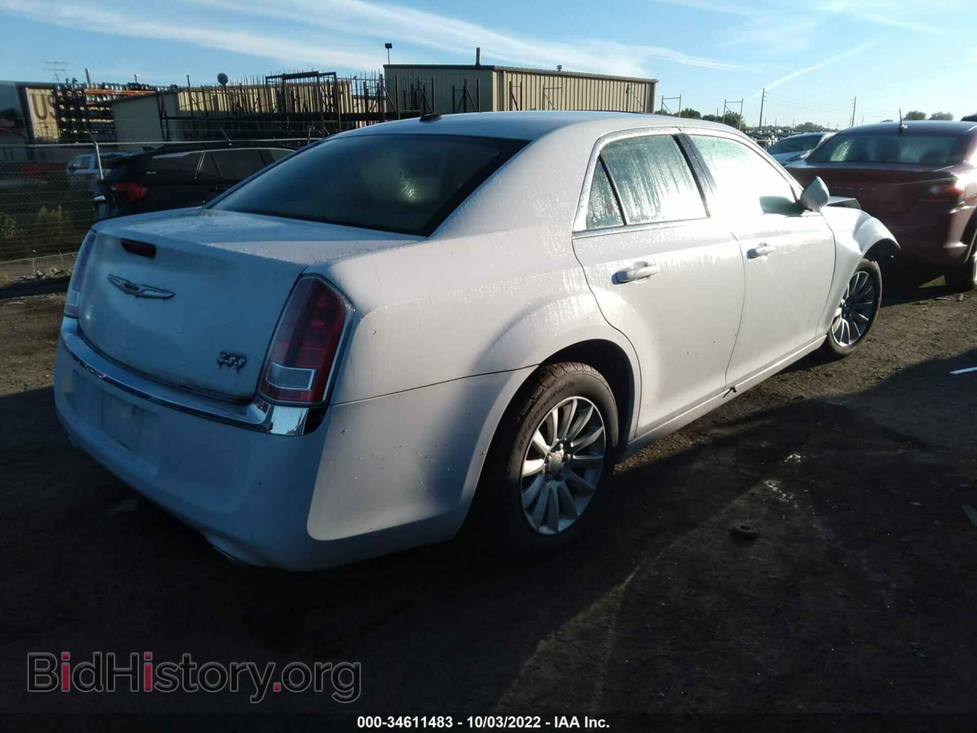 2013 CHRYSLER 300 - VIN: 2C3CCAAG1DH633778 - Фото 4