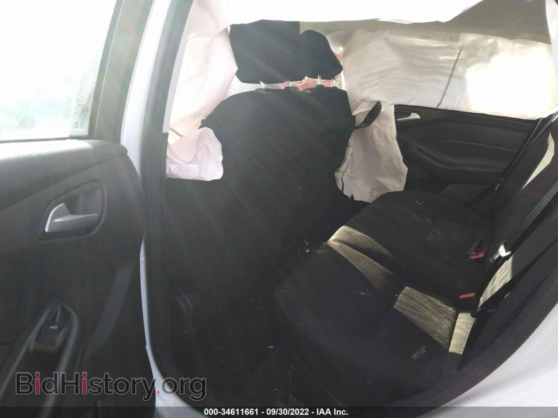 2016 FORD FOCUS - VIN: 1FADP3F26GL244659 - Фото 8
